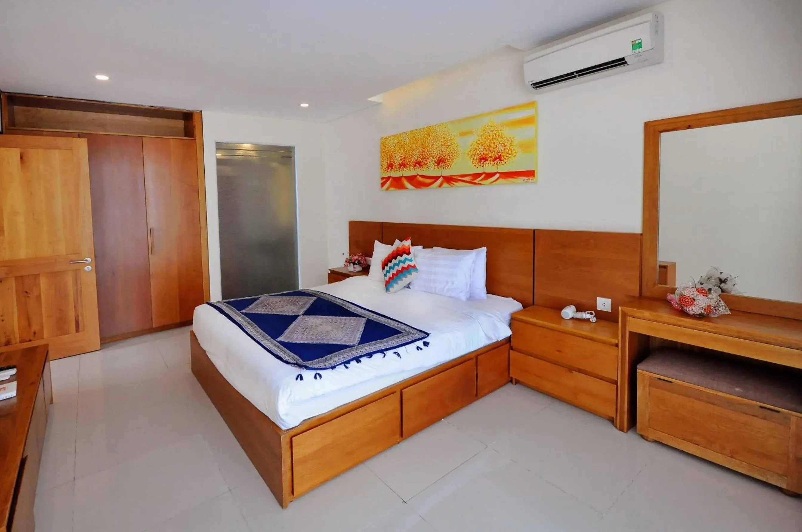 Holi Beach Hotel & Apartments