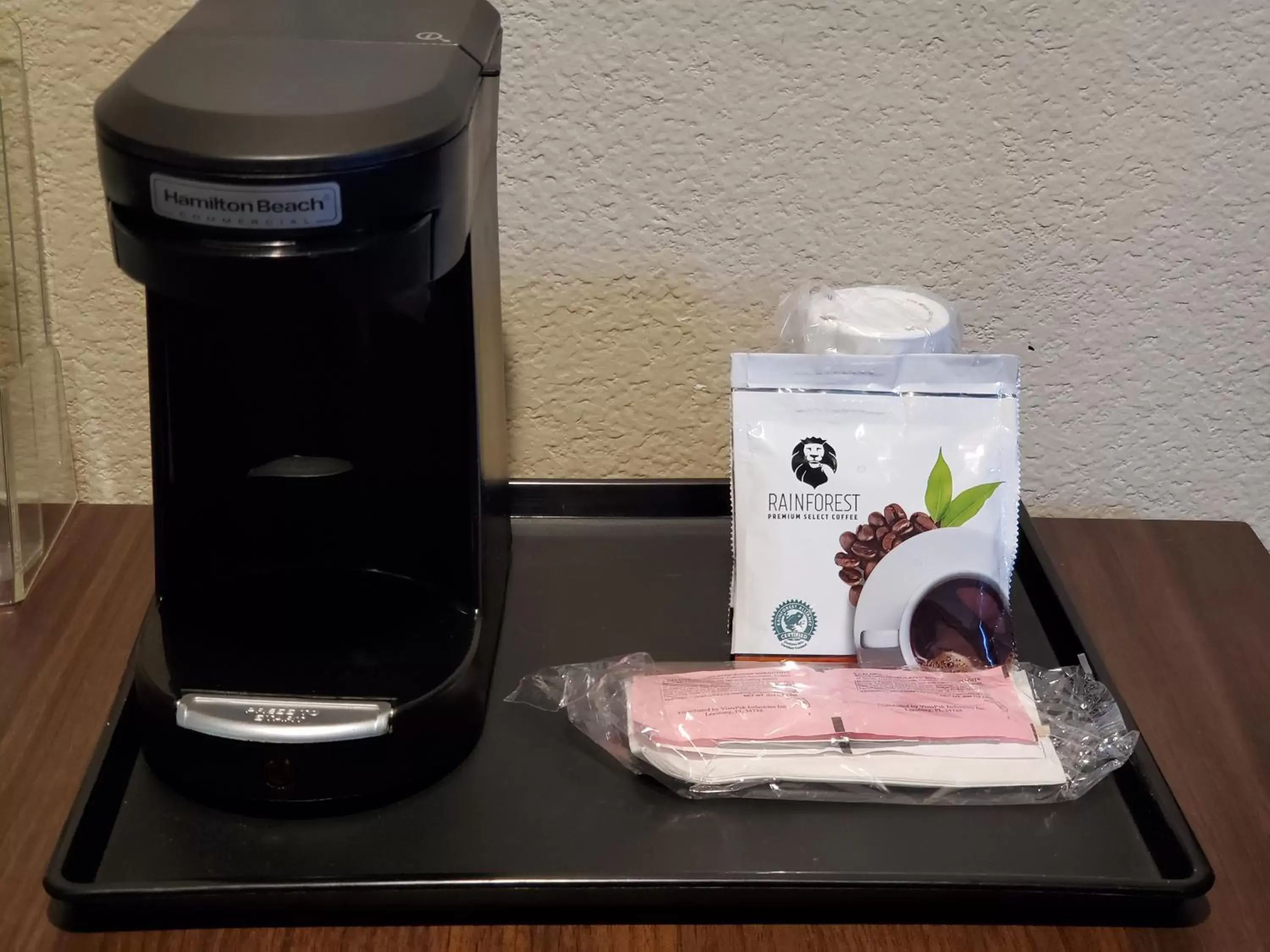 Coffee/Tea Facilities in La Quinta Inn & Suites by Wyndham Hesperia Victorville