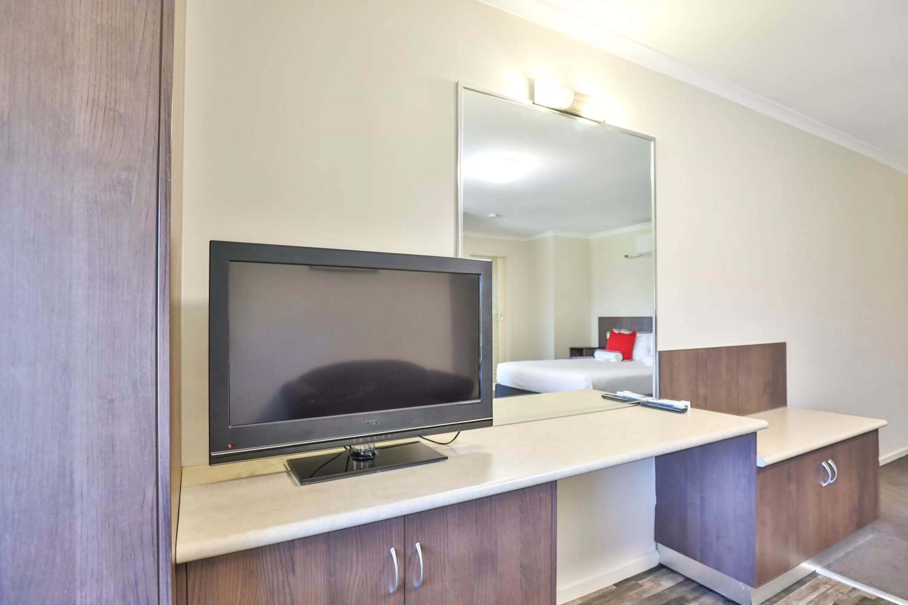 TV and multimedia in Boulevard Motor Inn Mildura
