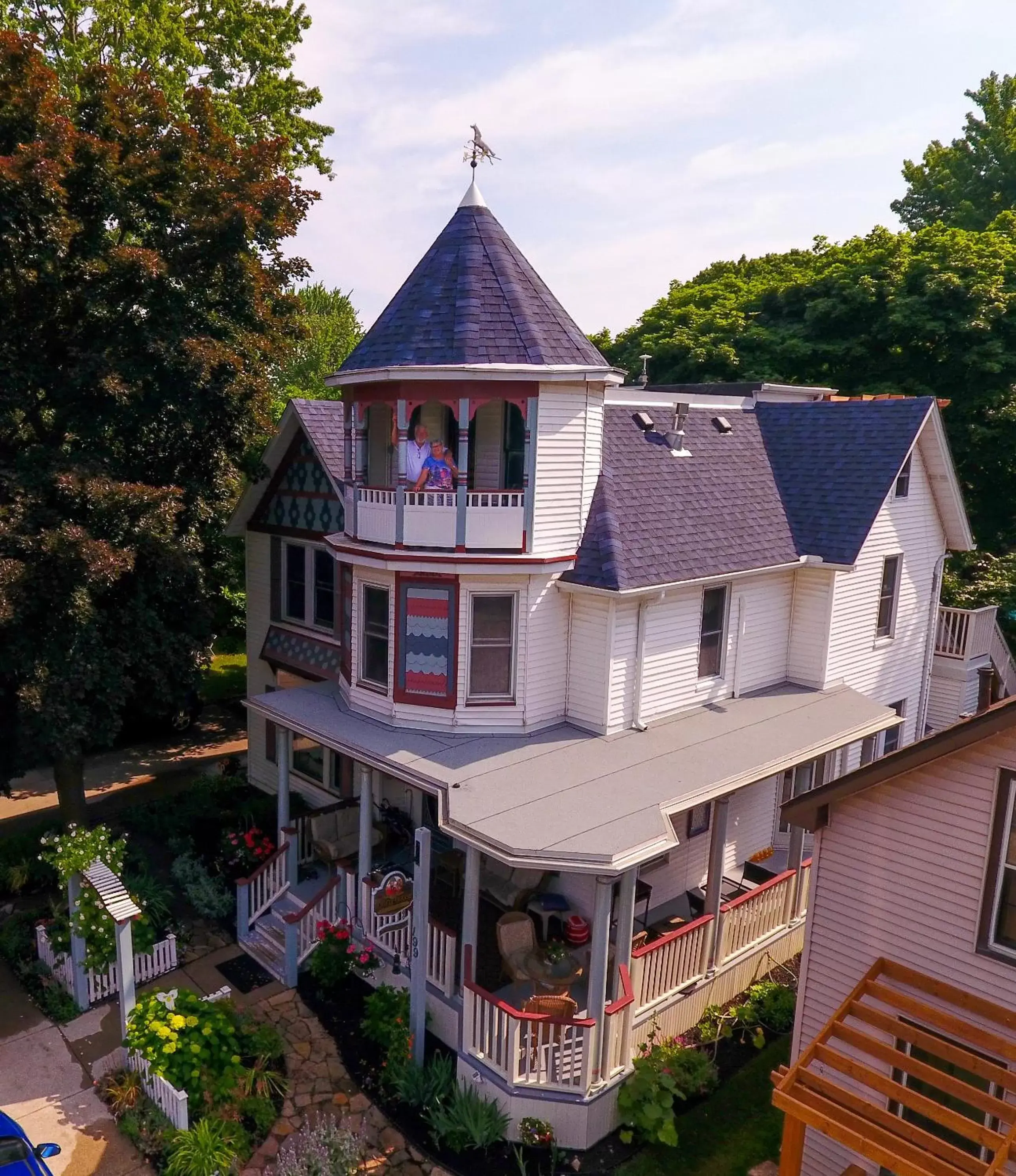 Property Building in Bondy House Bed & Breakfast