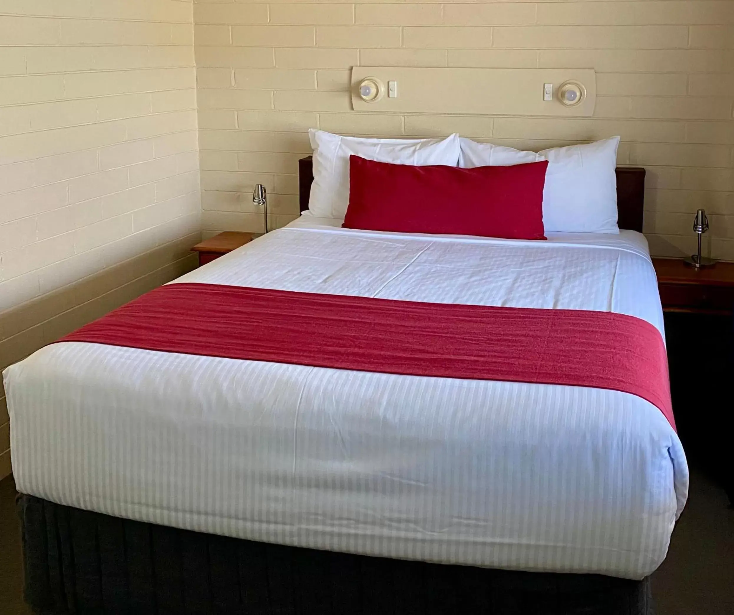 Standard Twin Room - single occupancy in Ashton Motel