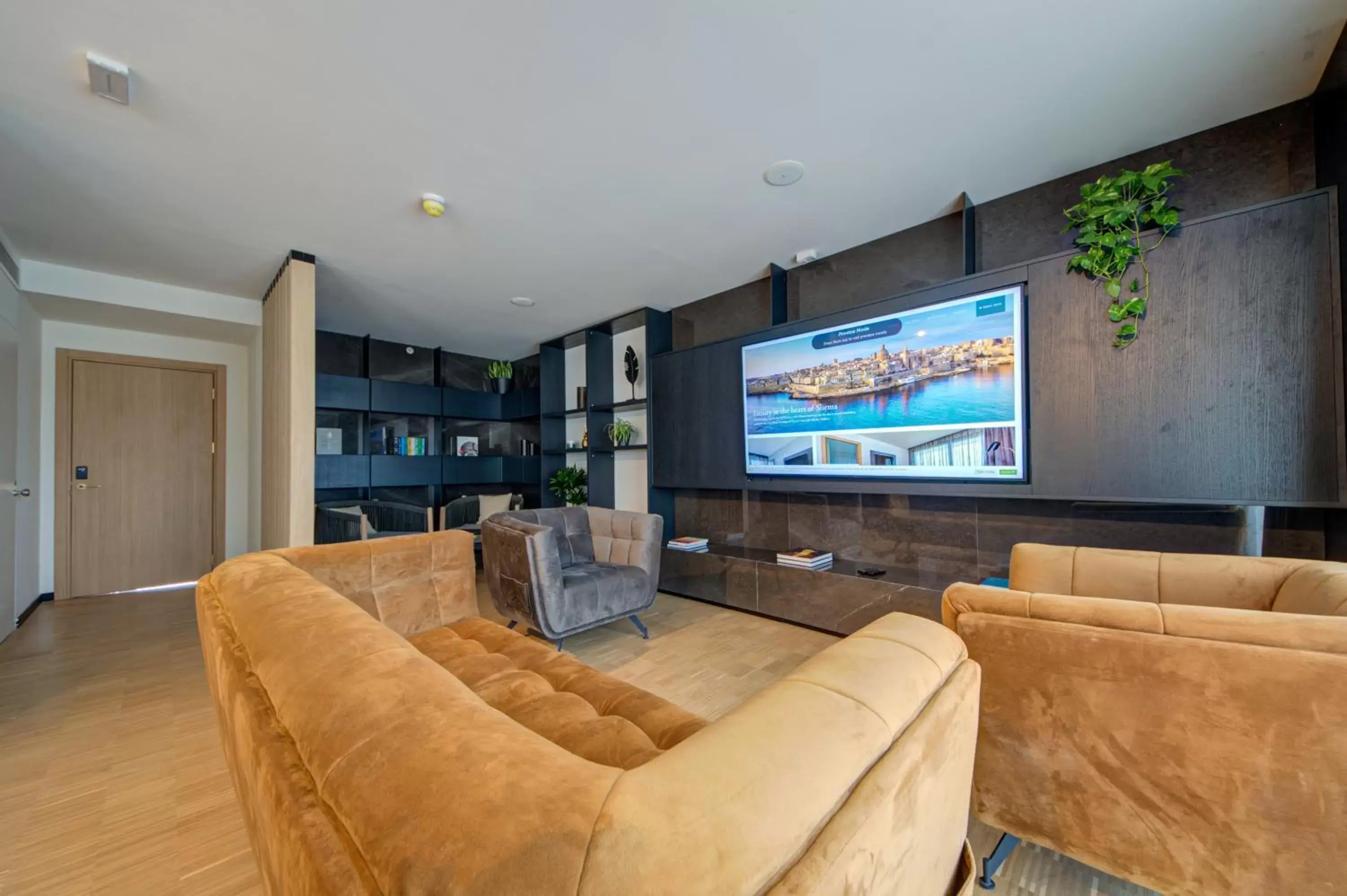 Living room, Seating Area in Land's End, Boutique Hotel