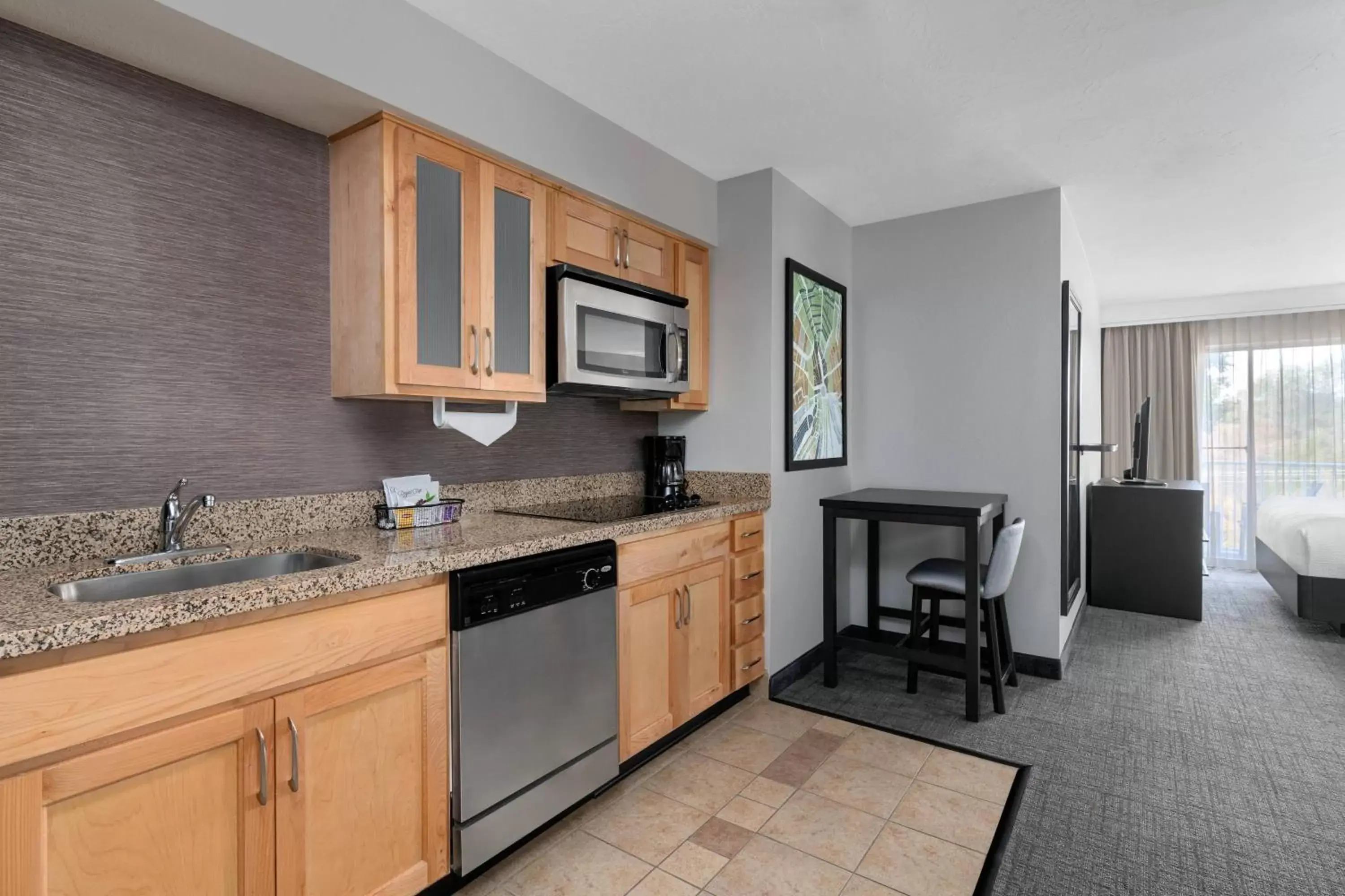 Photo of the whole room, Kitchen/Kitchenette in Residence Inn by Marriott Salt Lake City Downtown