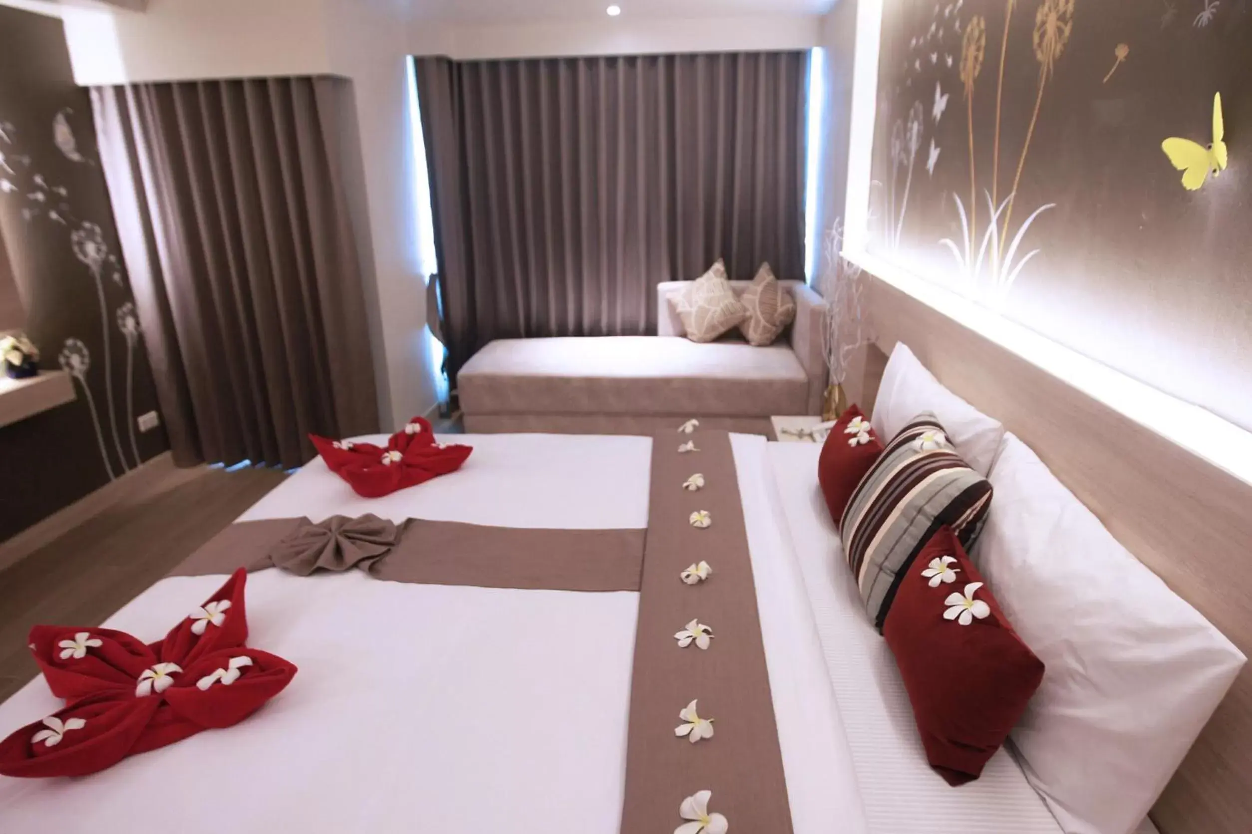 Bedroom, Bed in Levana Pattaya Hotel - SHA Extra Plus