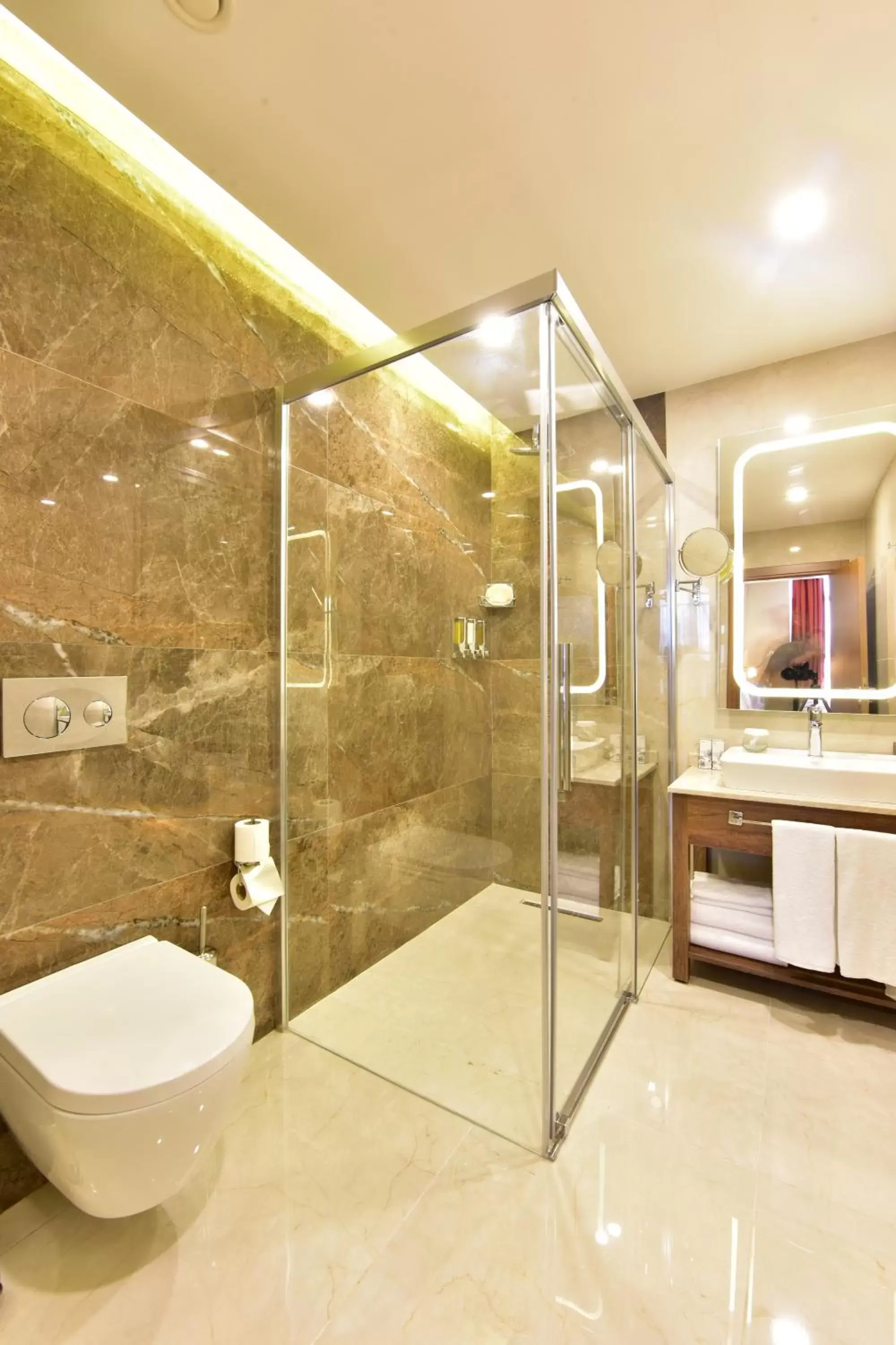 Shower, Bathroom in Vespia Hotel