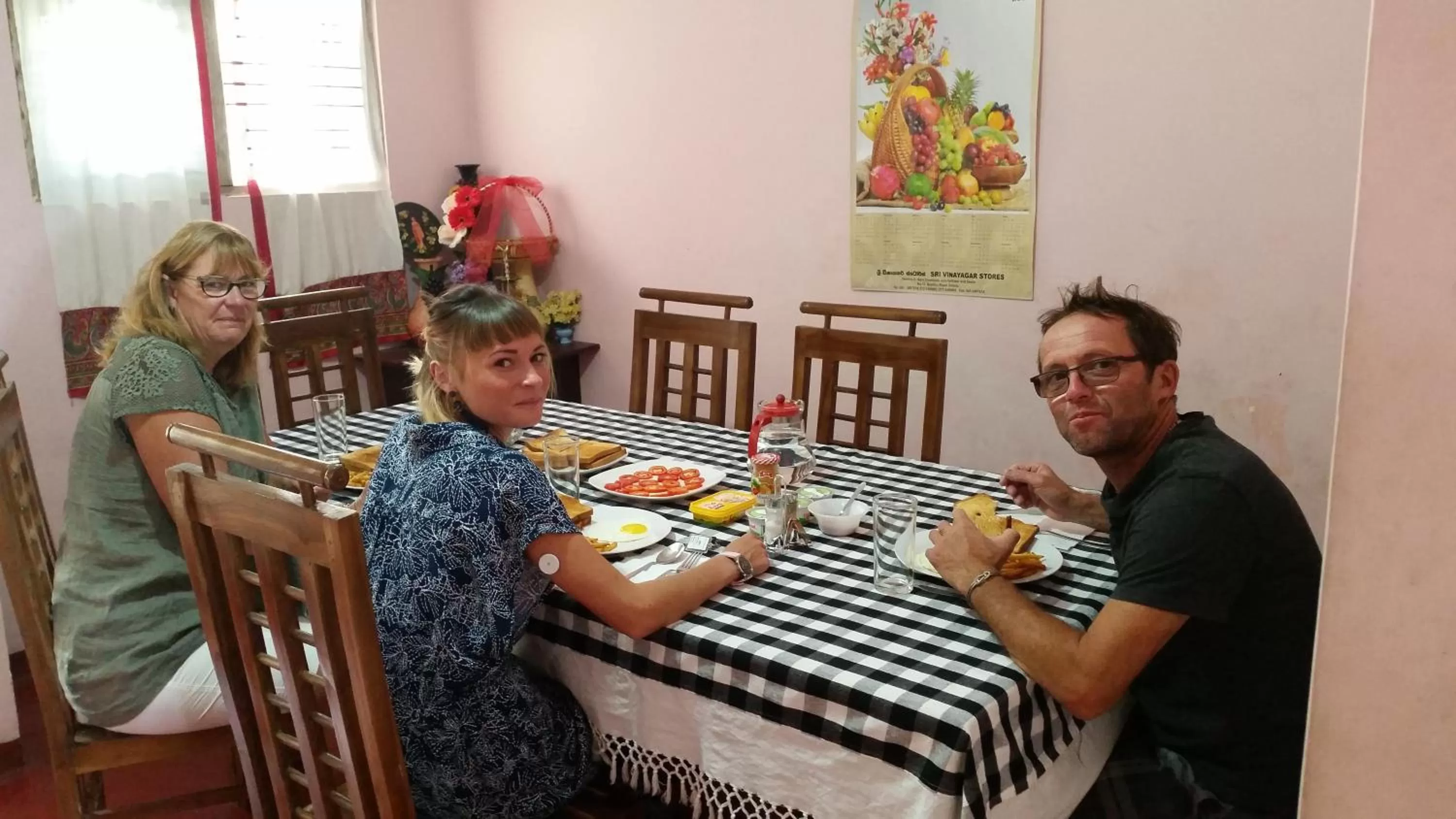 Restaurant/places to eat in Mahaweli View Inn Kandy