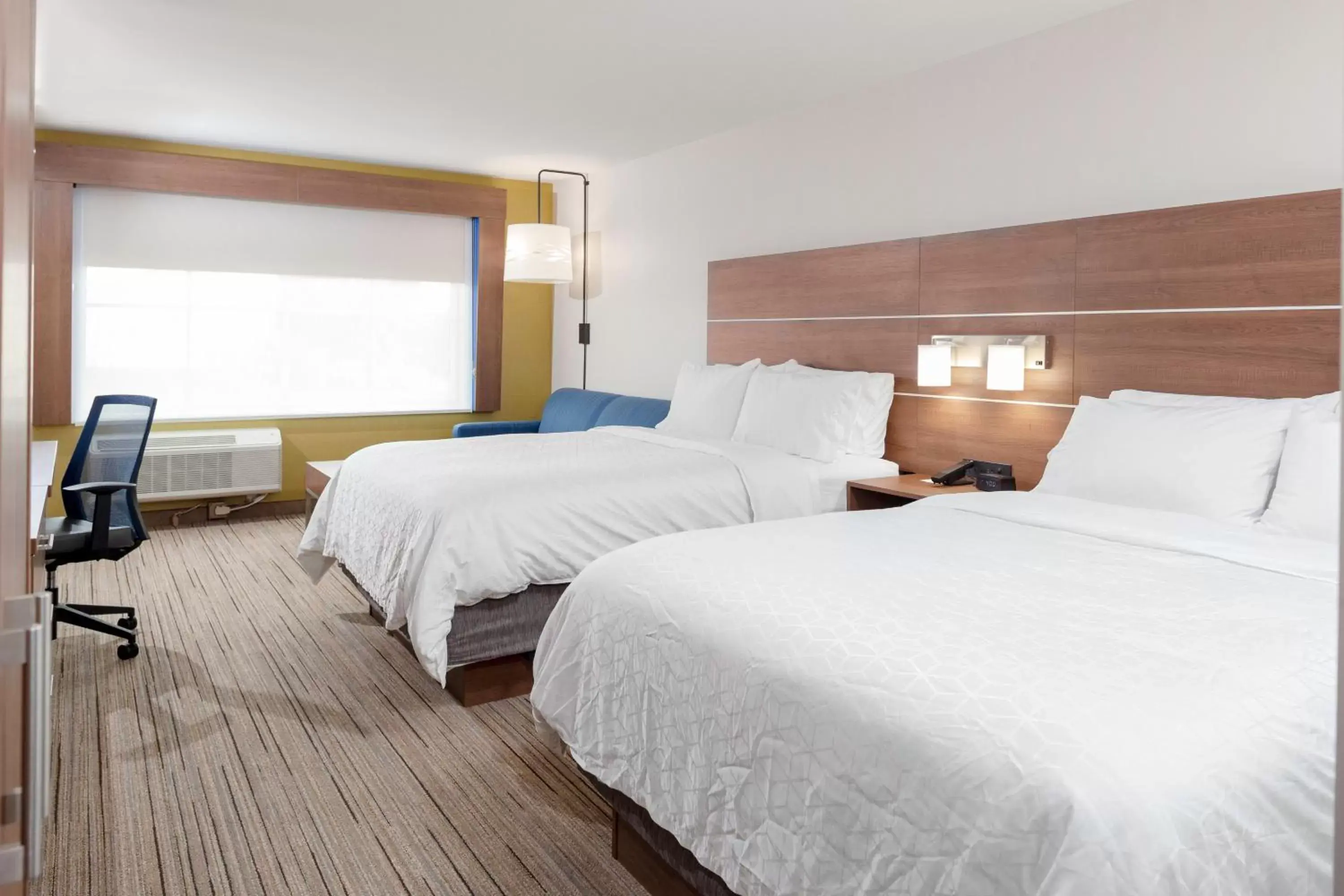 Photo of the whole room, Bed in Holiday Inn Express & Suites - Gilbert - East Mesa, an IHG Hotel