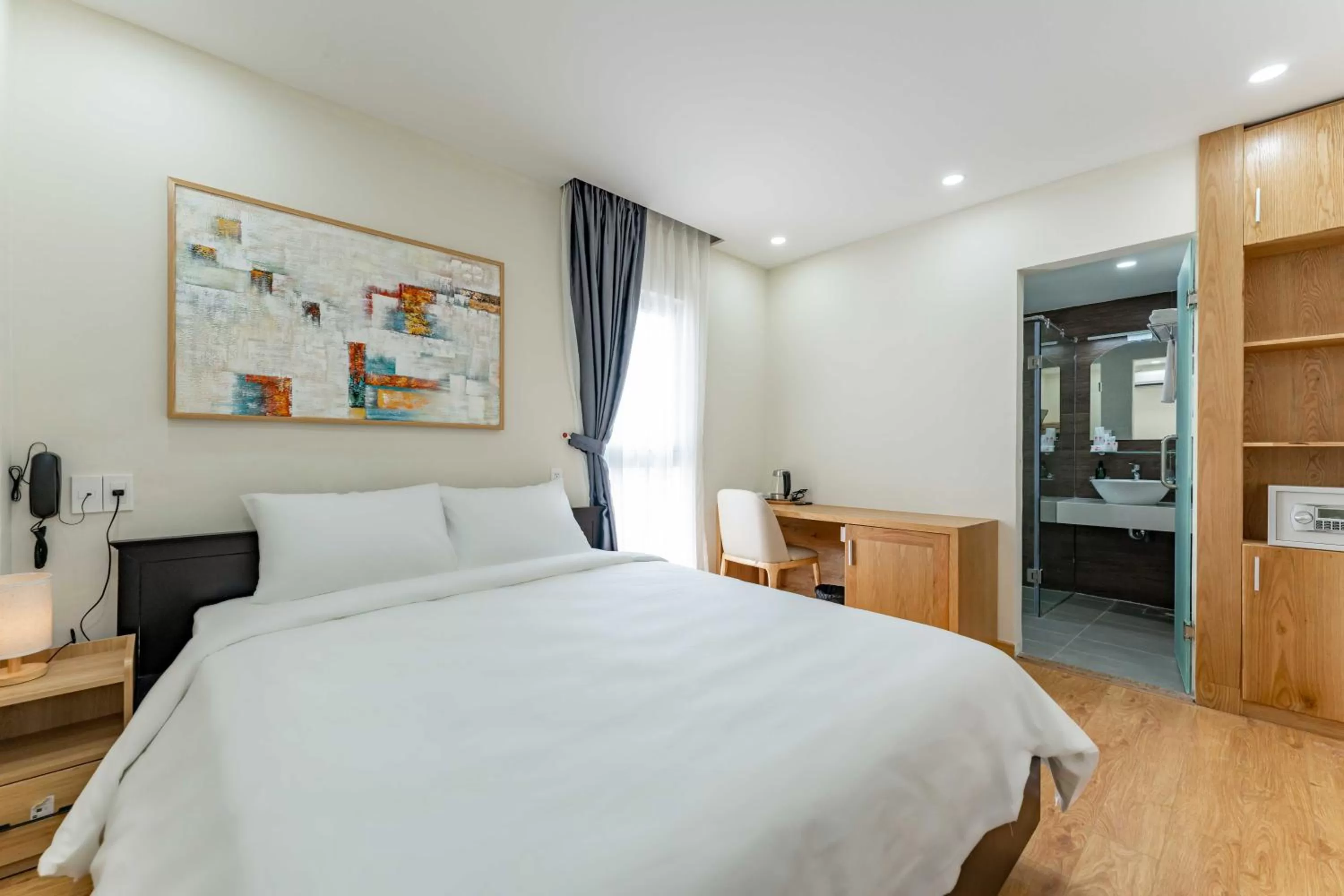 Toilet, Bed in Edoya hotel Dong Khoi