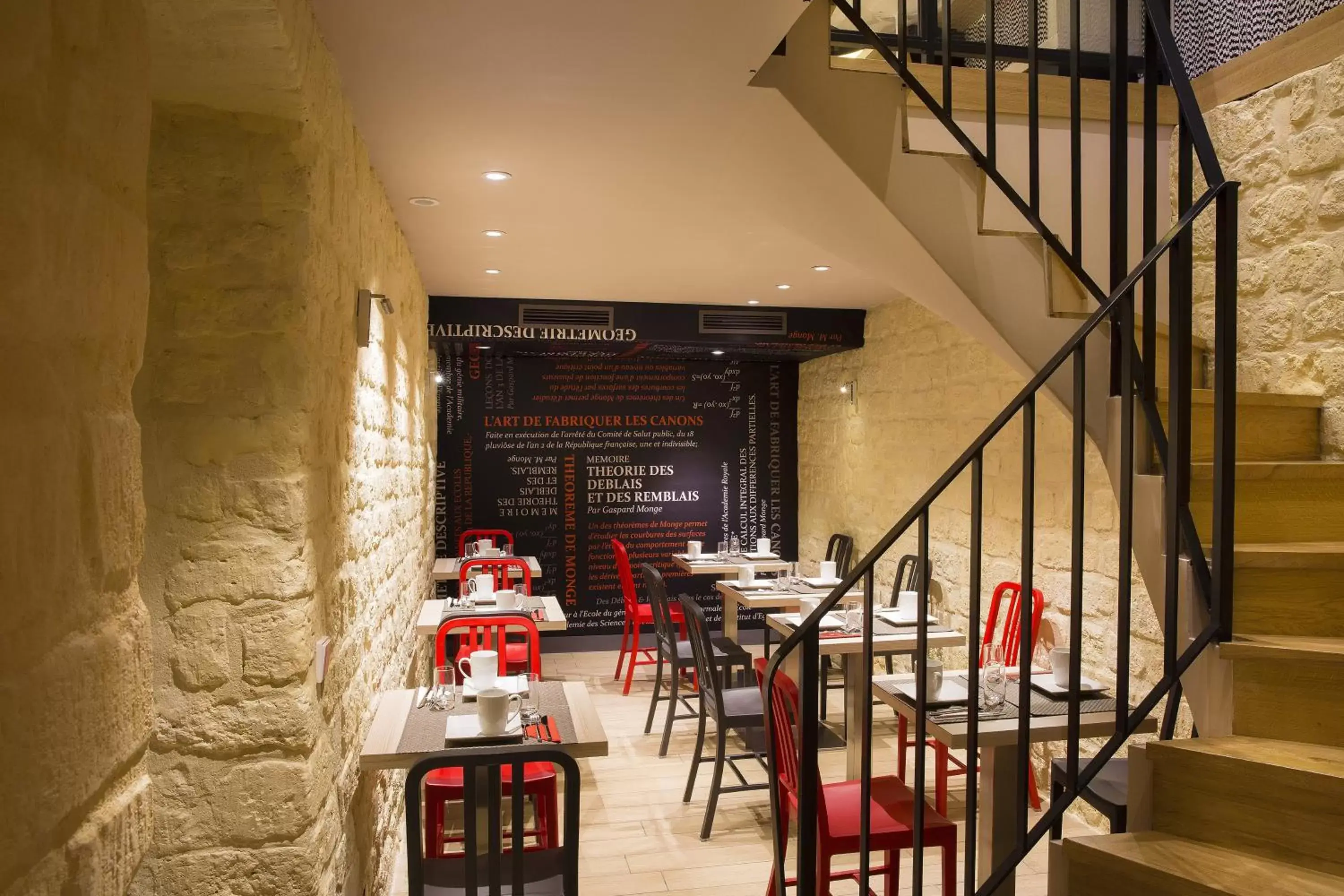 Restaurant/Places to Eat in Best Western Plus Quartier Latin Pantheon