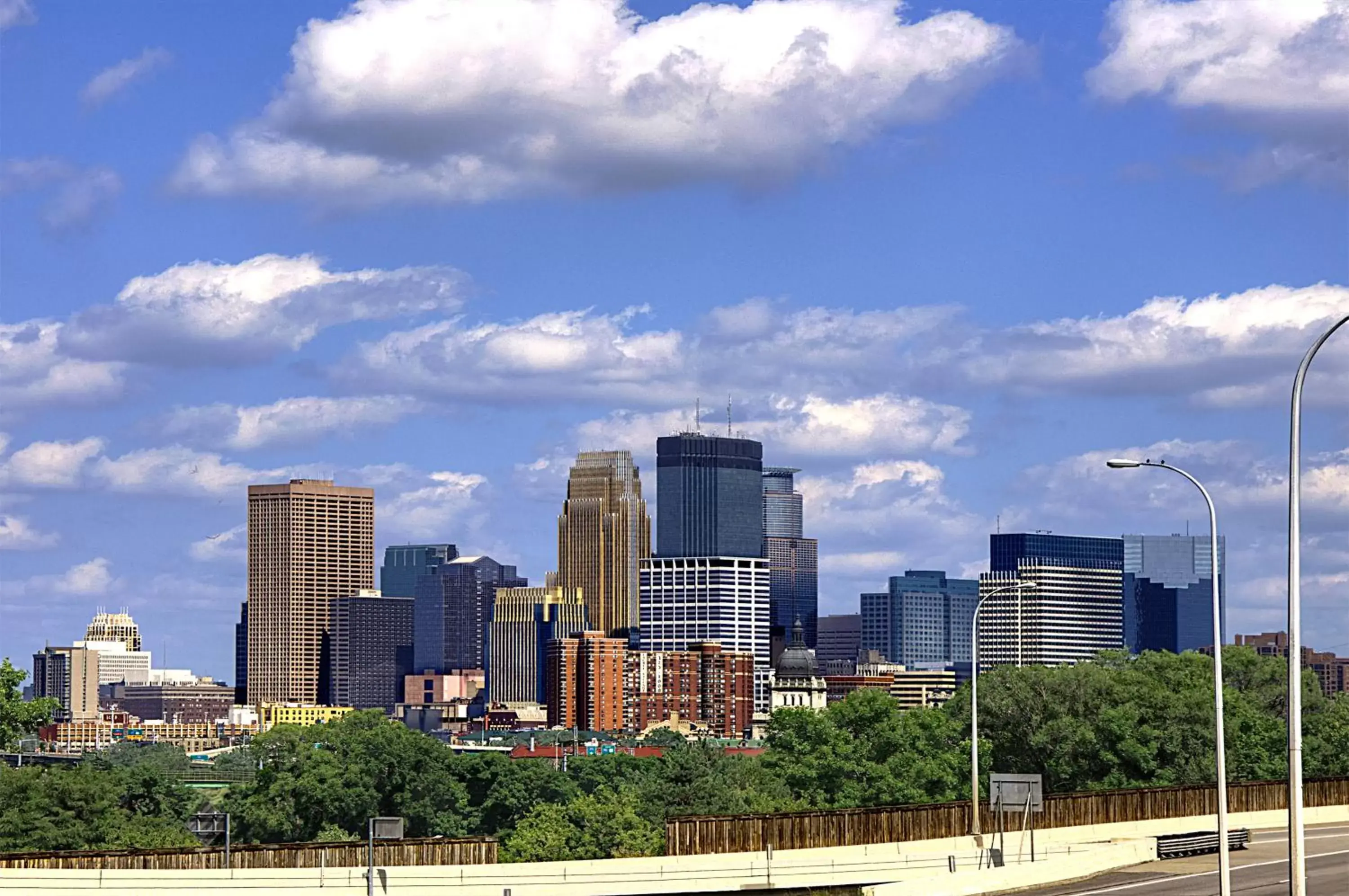 Area and facilities in Ramada by Wyndham Minneapolis Golden Valley