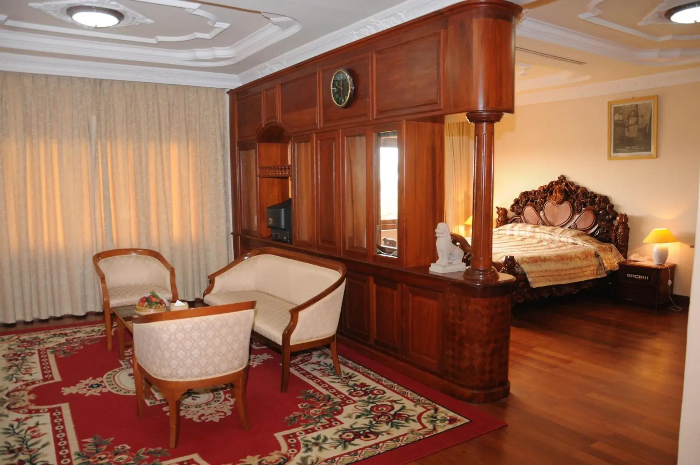 Bedroom, Seating Area in City Angkor Hotel