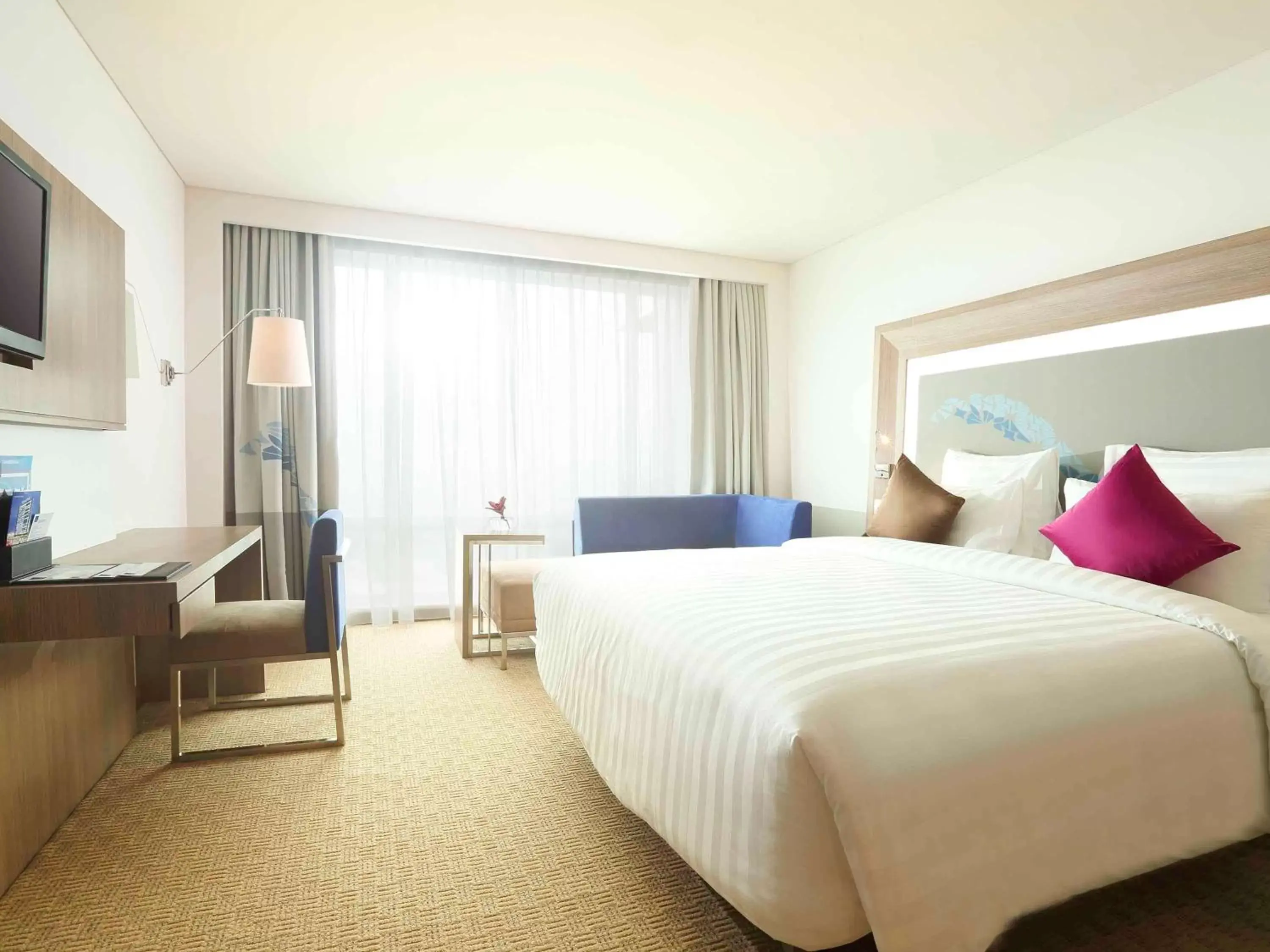 Photo of the whole room, Bed in Novotel Tangerang