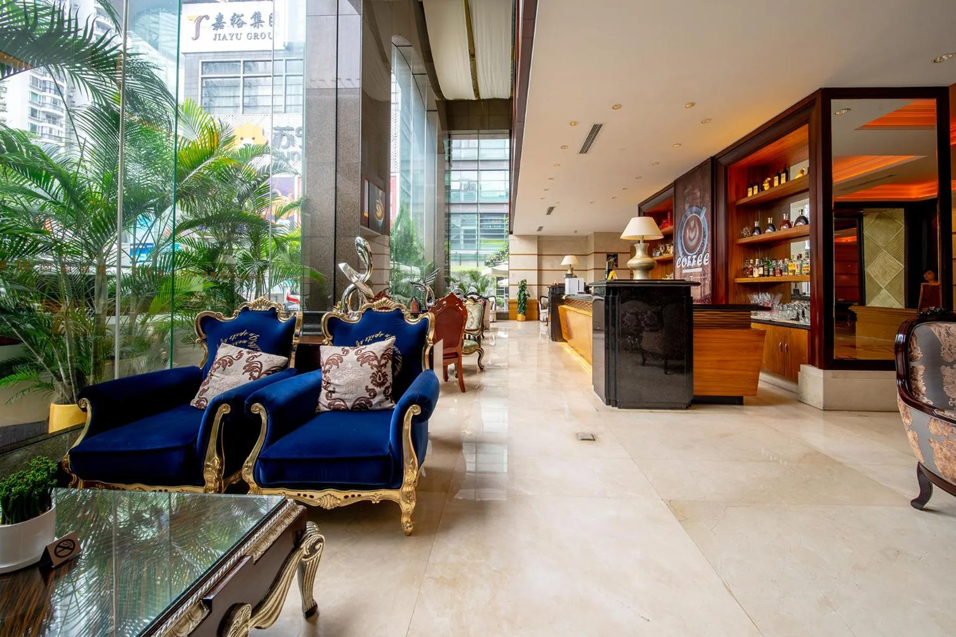 Lounge or bar in Grand International Hotel