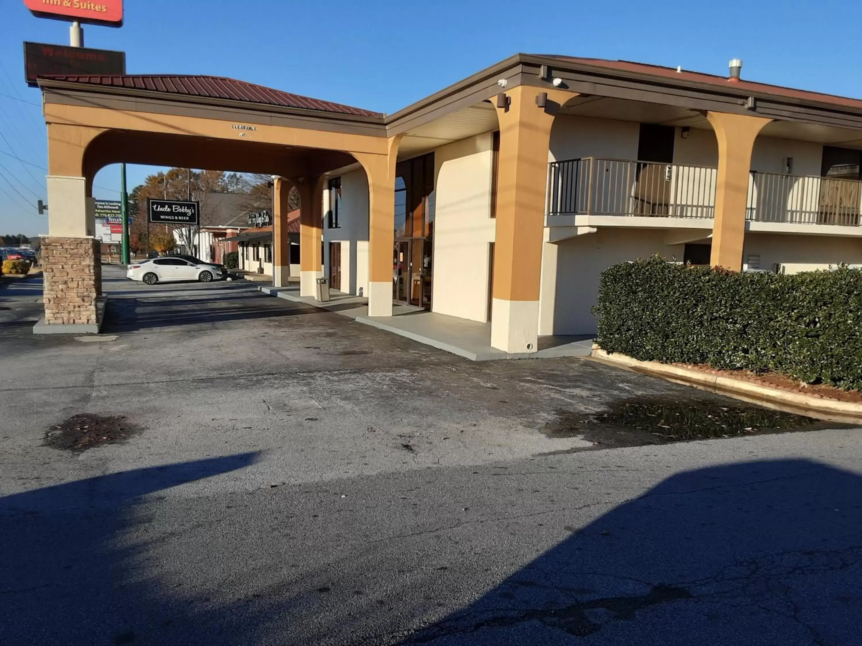 Property Building in Econo Lodge Inn & Suites - Griffin