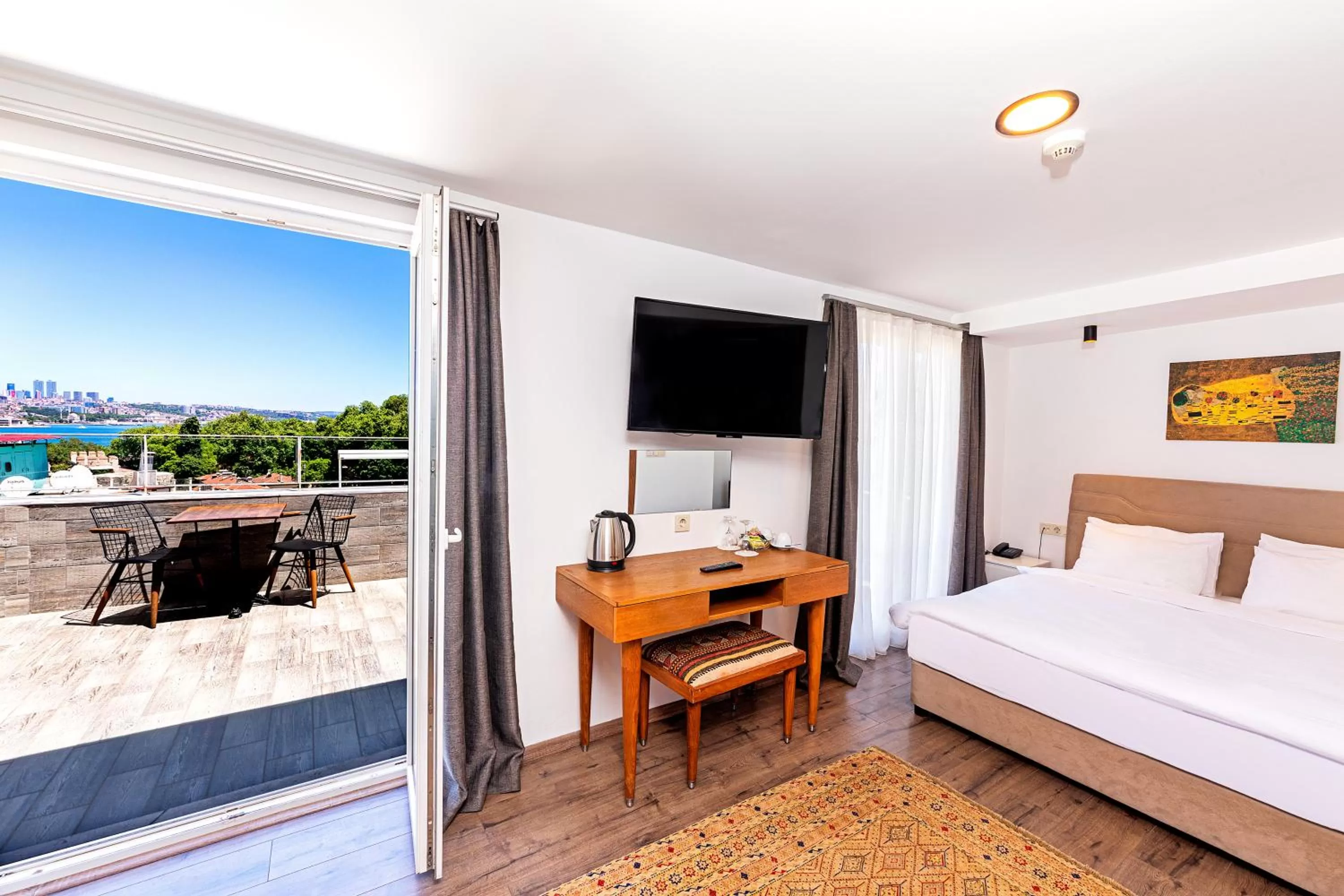 Balcony/Terrace, Bed in Neda