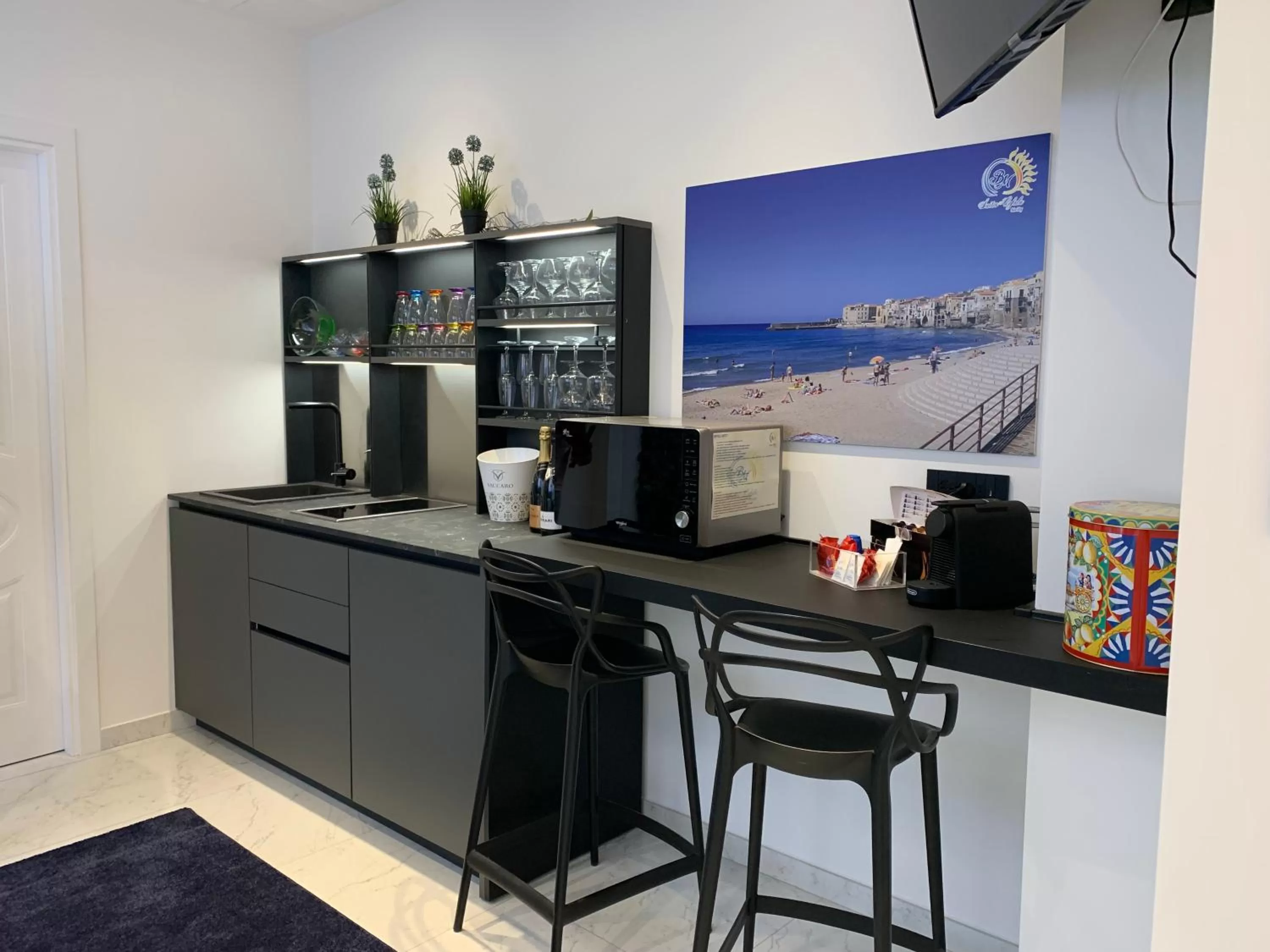 Kitchen or kitchenette in BM SUITES CEFALU