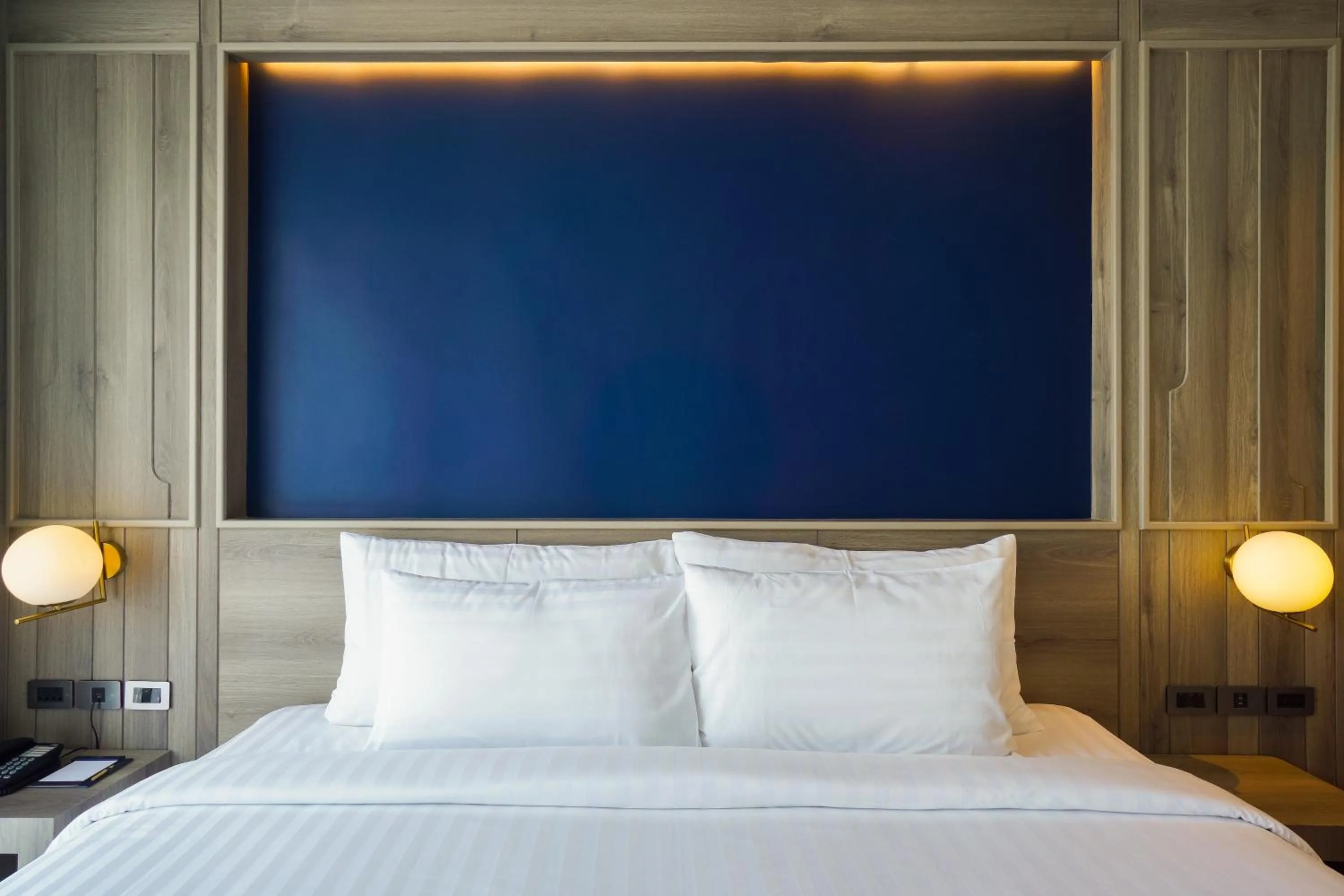 Bed in Seabed Grand Hotel Phuket - SHA Extra Plus