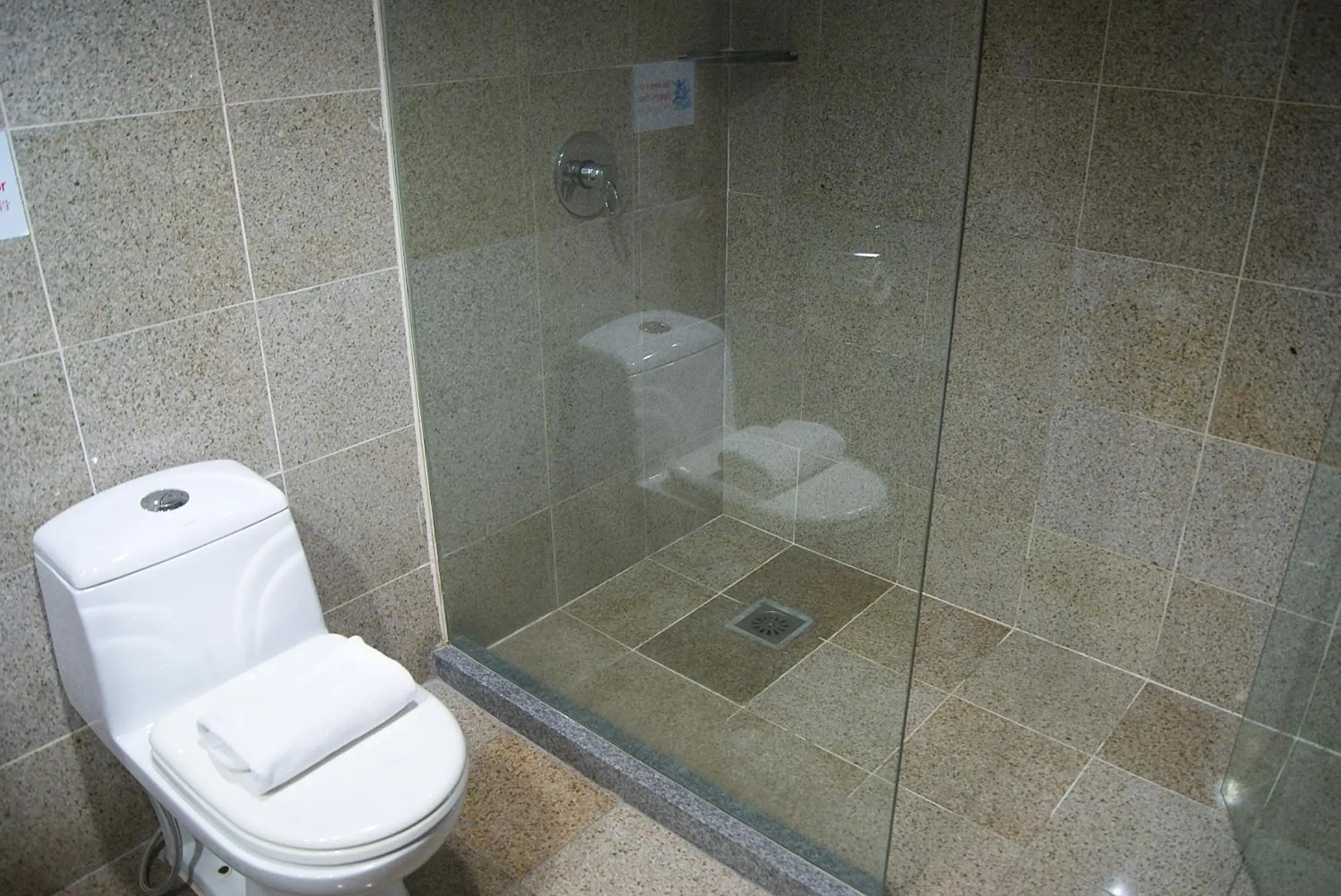 Bathroom in Tang Dynasty Bay Hotel