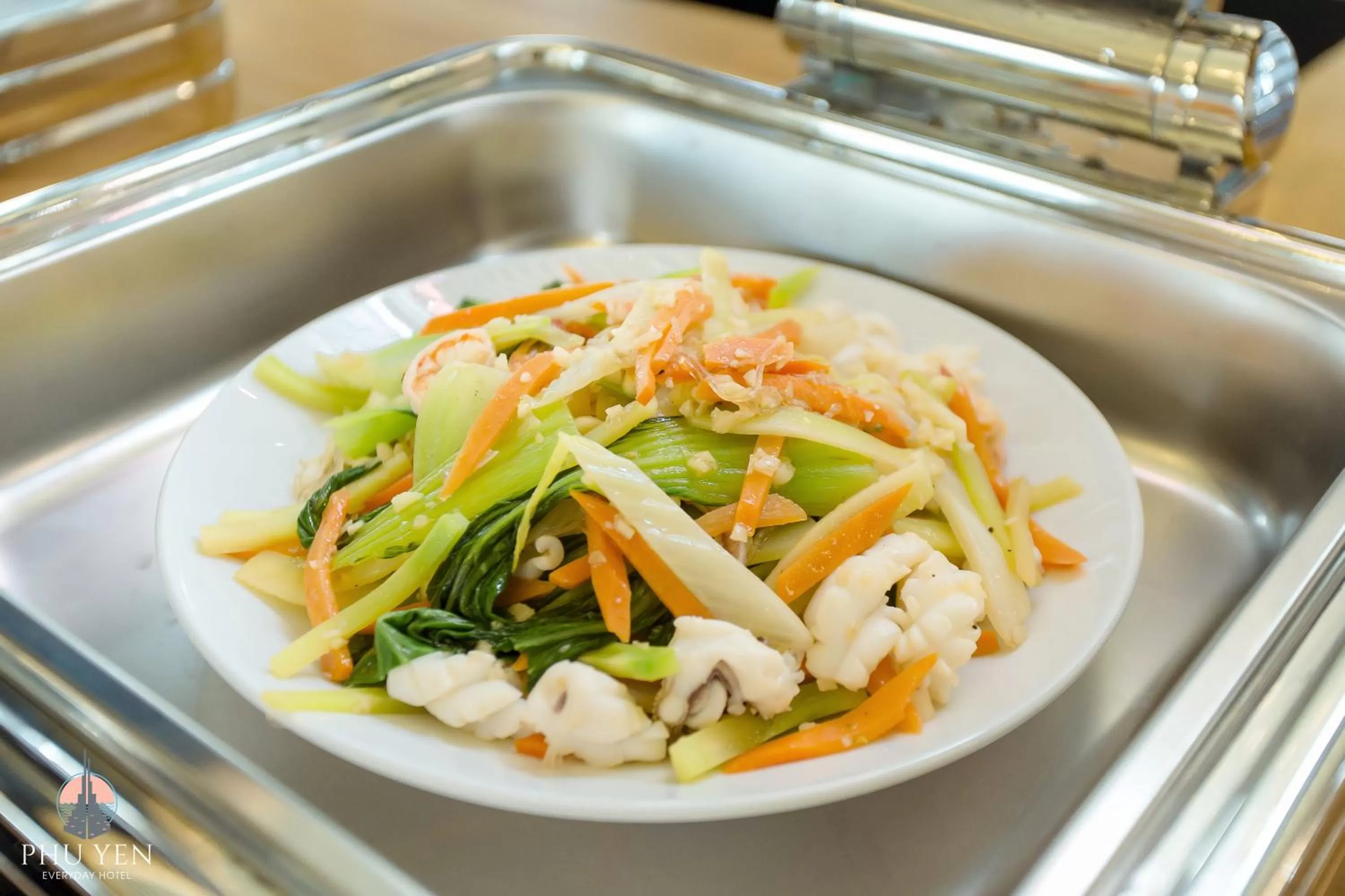 Restaurant/places to eat in PHÚ YÊN EVERYDAY HOTEL