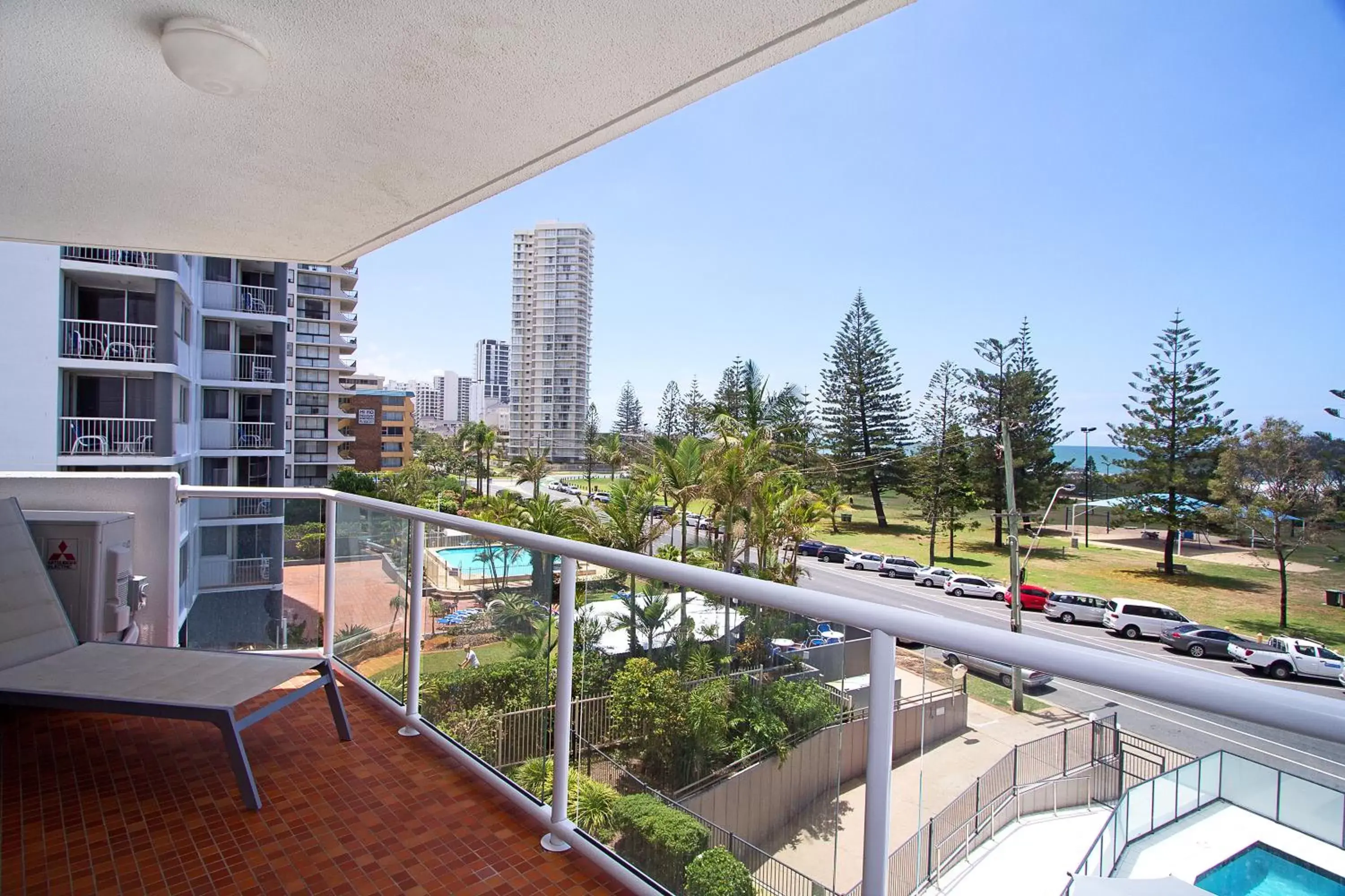 Balcony/Terrace in South Pacific Plaza - Official