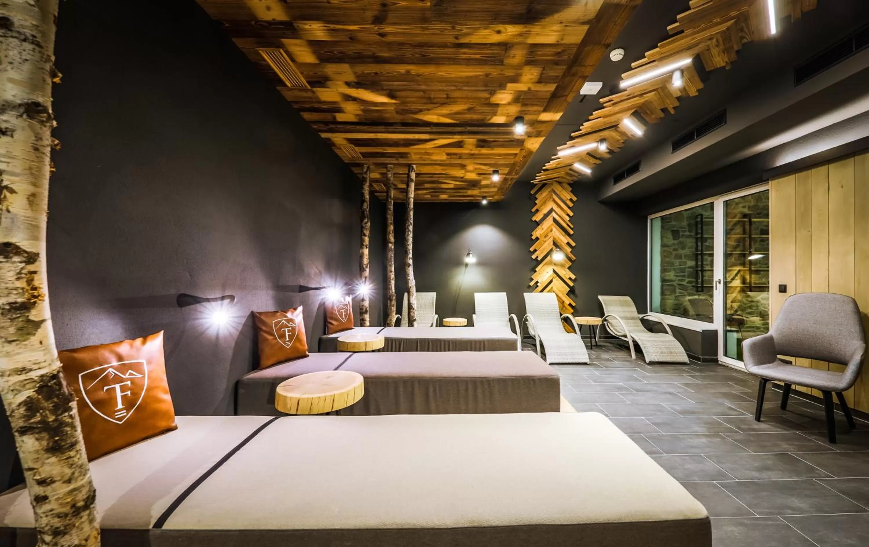 Spa and wellness centre/facilities in 24 by AvenidA - Mountain Hotel