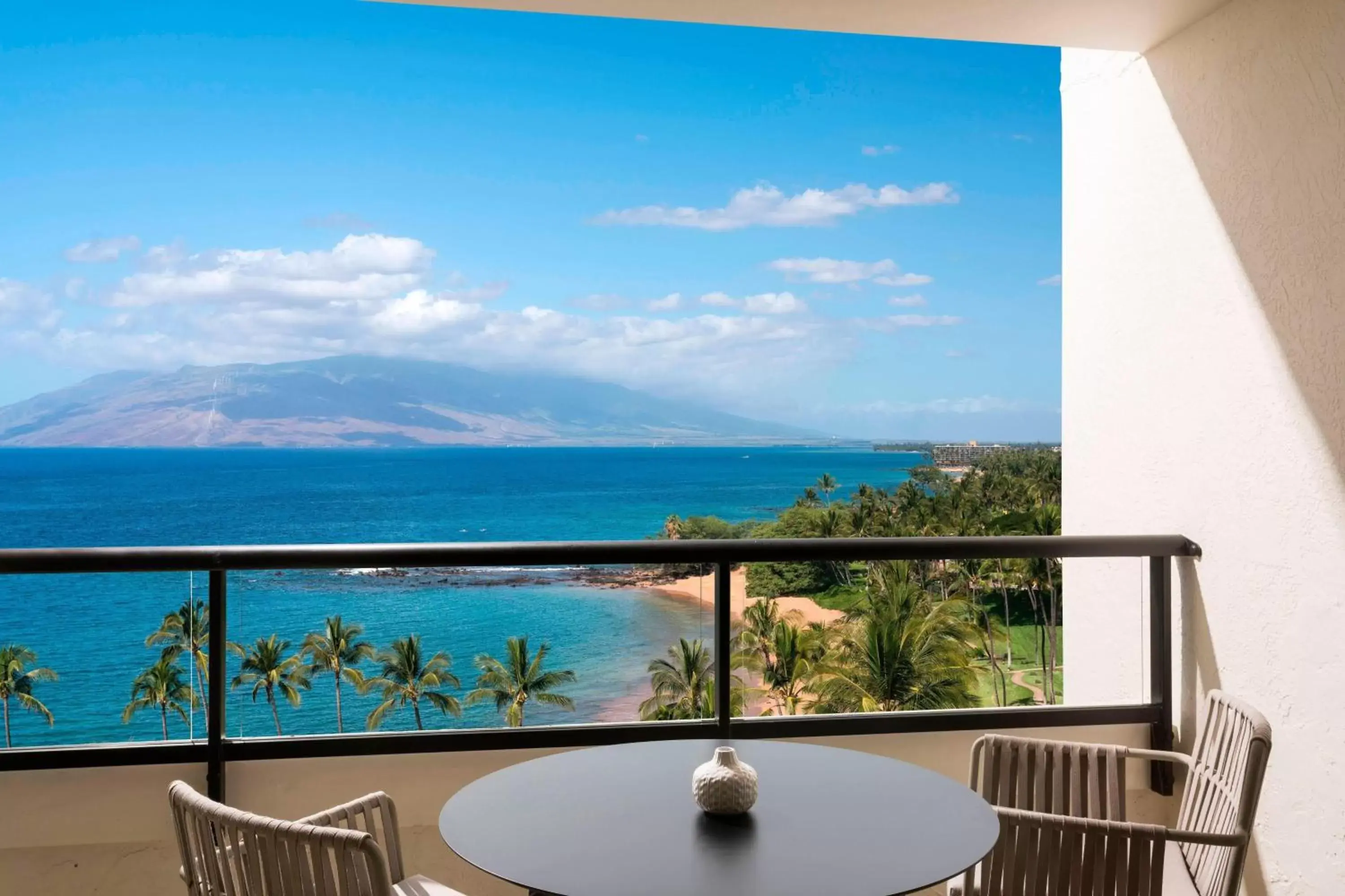 Bedroom, Balcony/Terrace in Wailea Beach Resort - Marriott, Maui