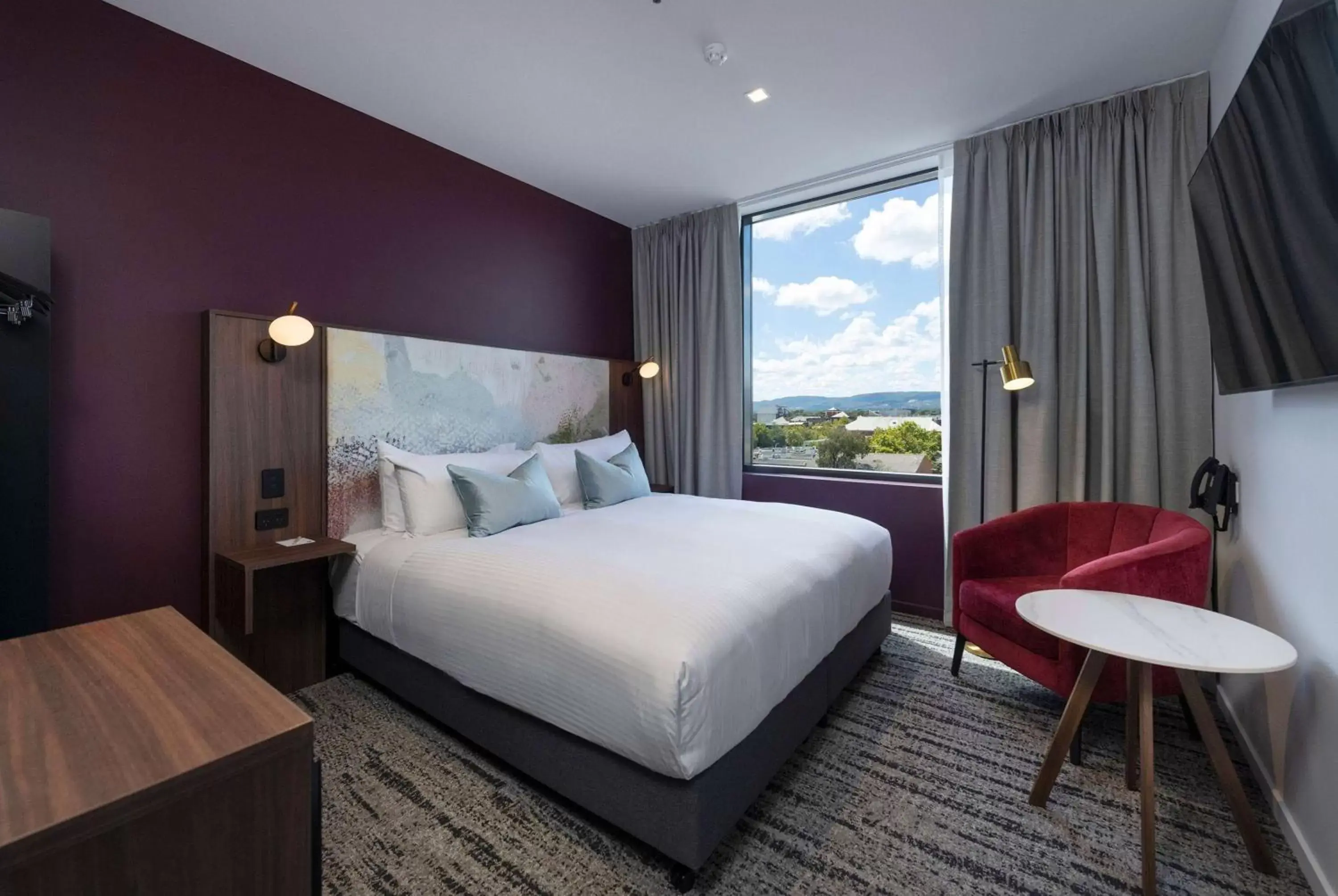 Photo of the whole room in TRYP by Wyndham Pulteney Street Adelaide