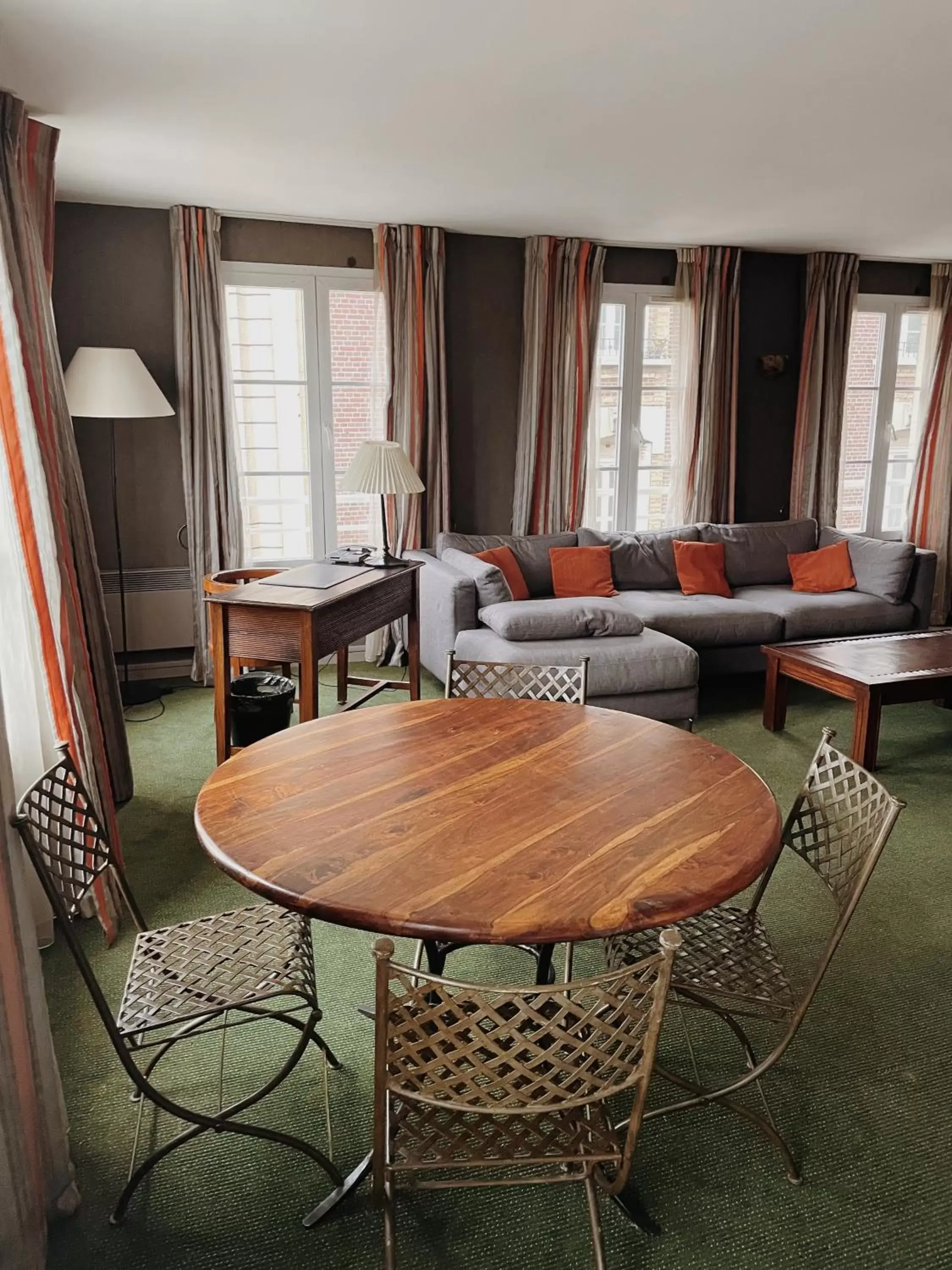 Living room, Seating Area in Hôtel Les Beaux Arts