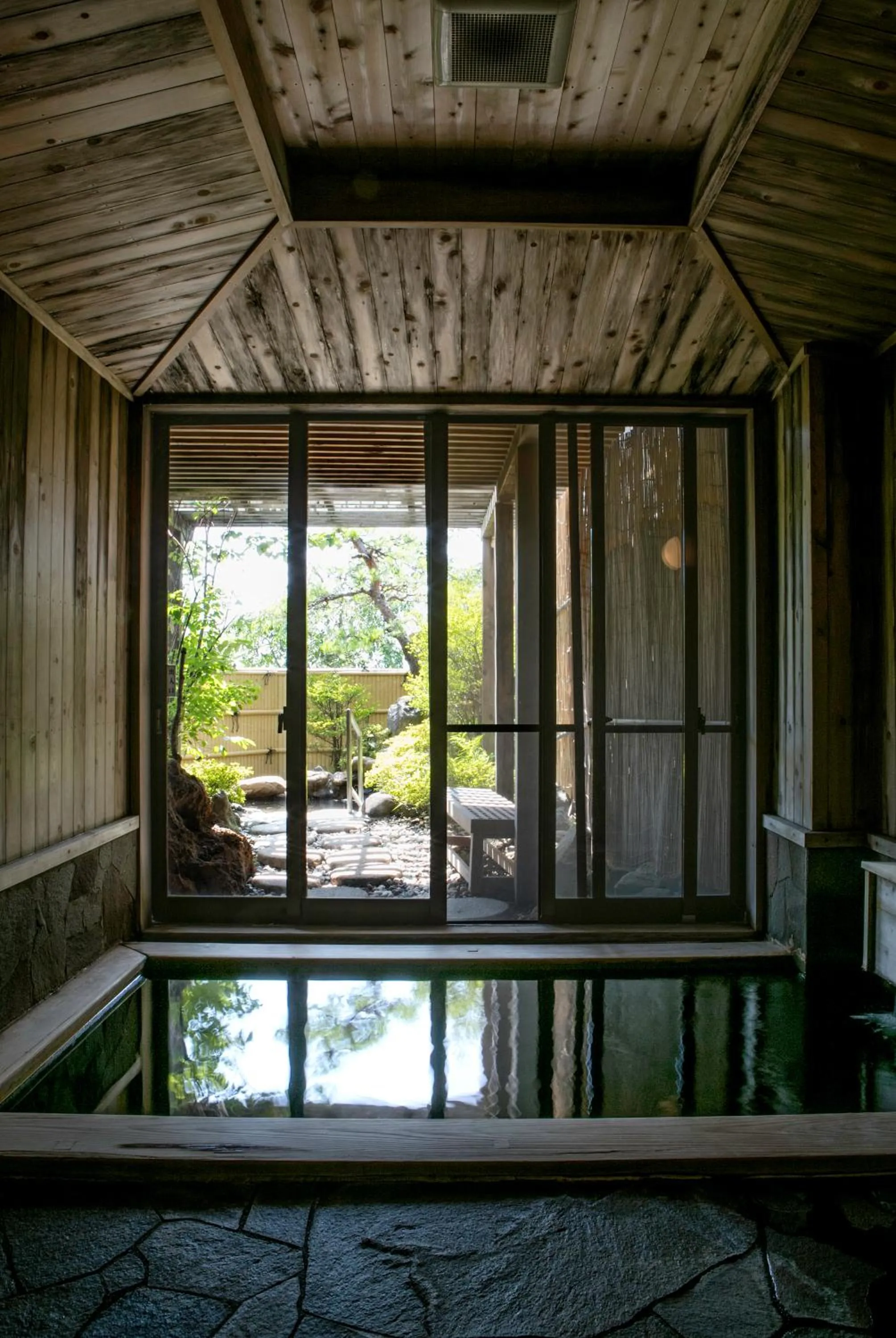 Hot Spring Bath in Ryokan Warabino