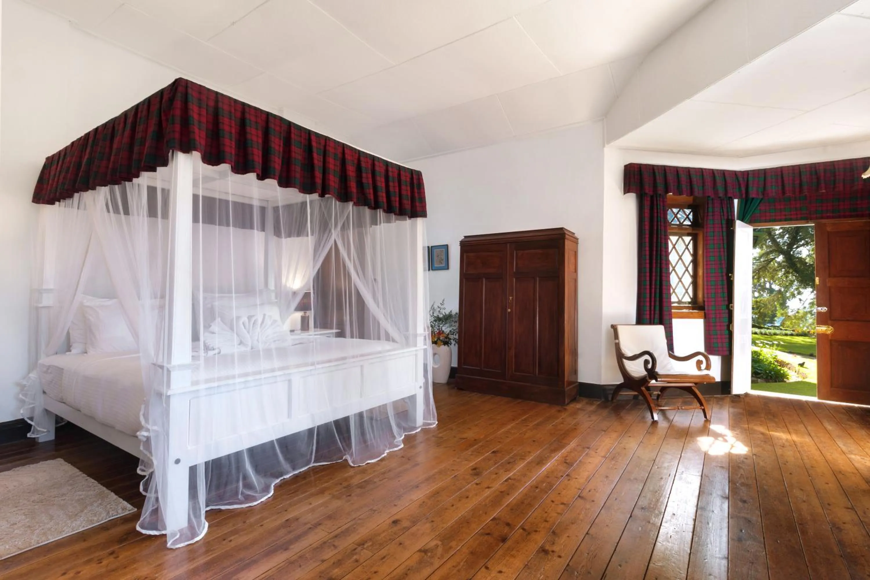 Facade/entrance, Bed in Scottish Planter Bungalow- Thema Collection