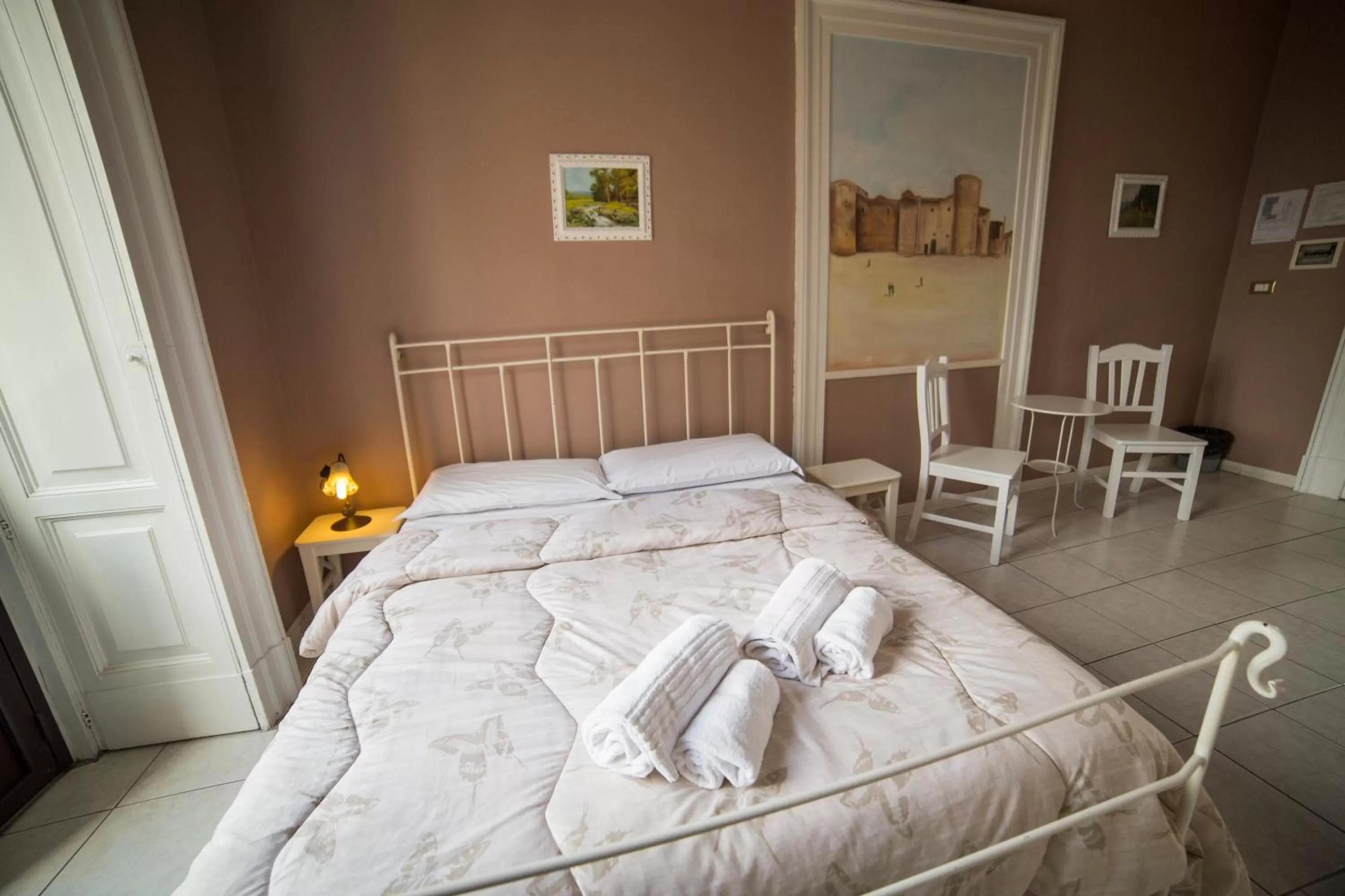 Photo of the whole room, Bed in Hotel Biscari