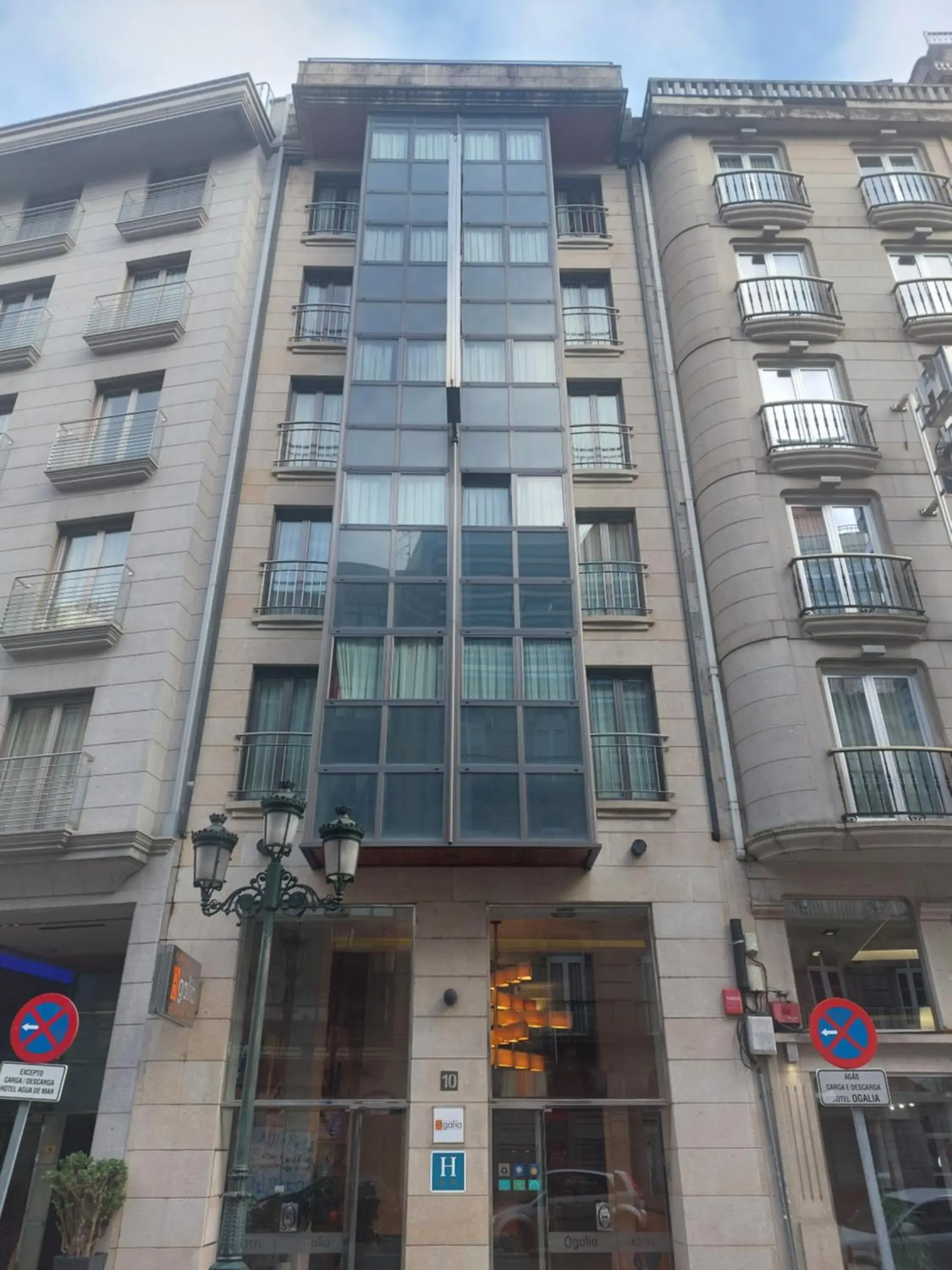 Property building in U Hotel Ogalia Vigo Property building in U Hotel Ogalia Vigo