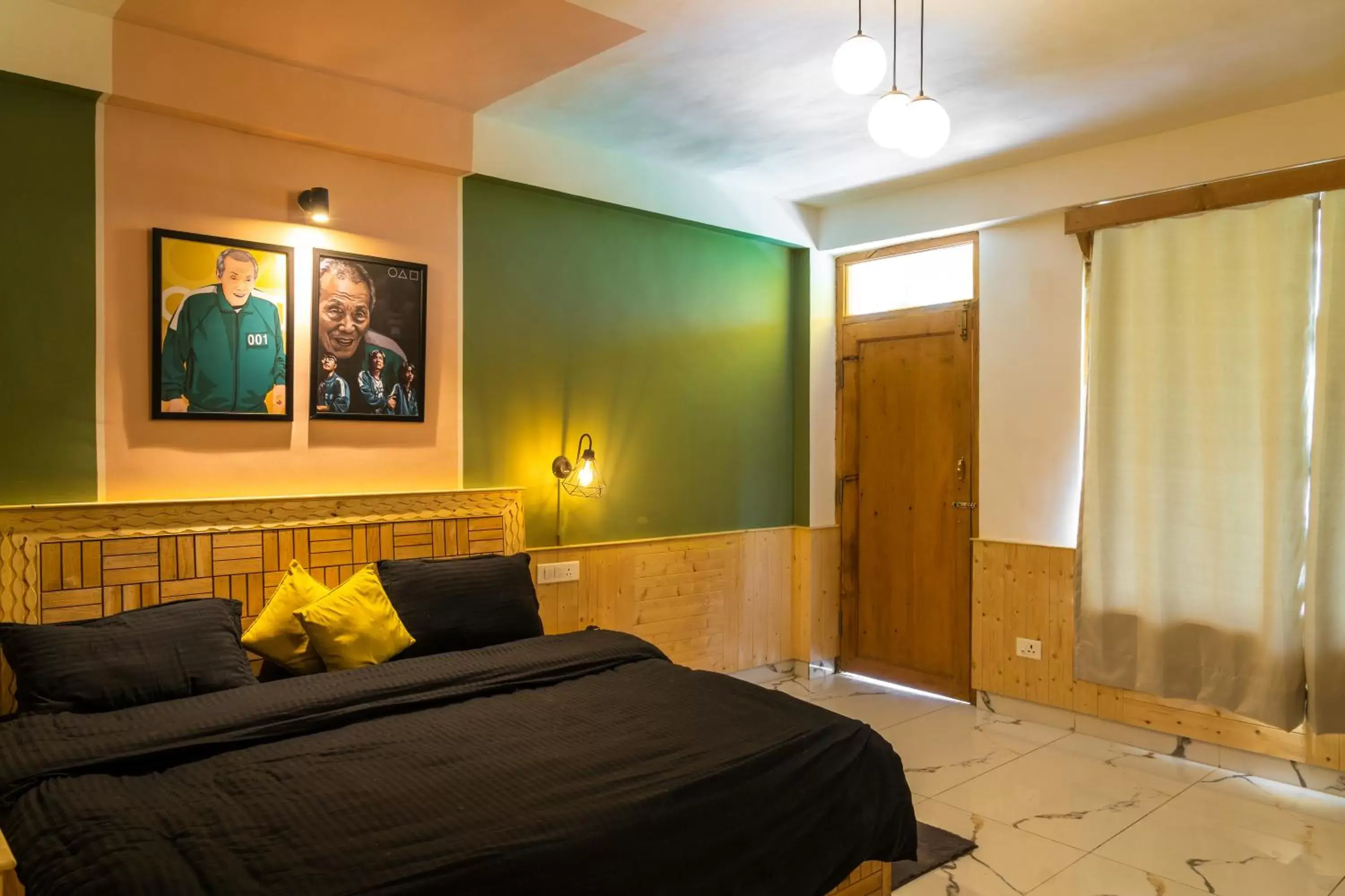 Bed in Whoopers Hostel Manali Bed in Whoopers Hostel Manali