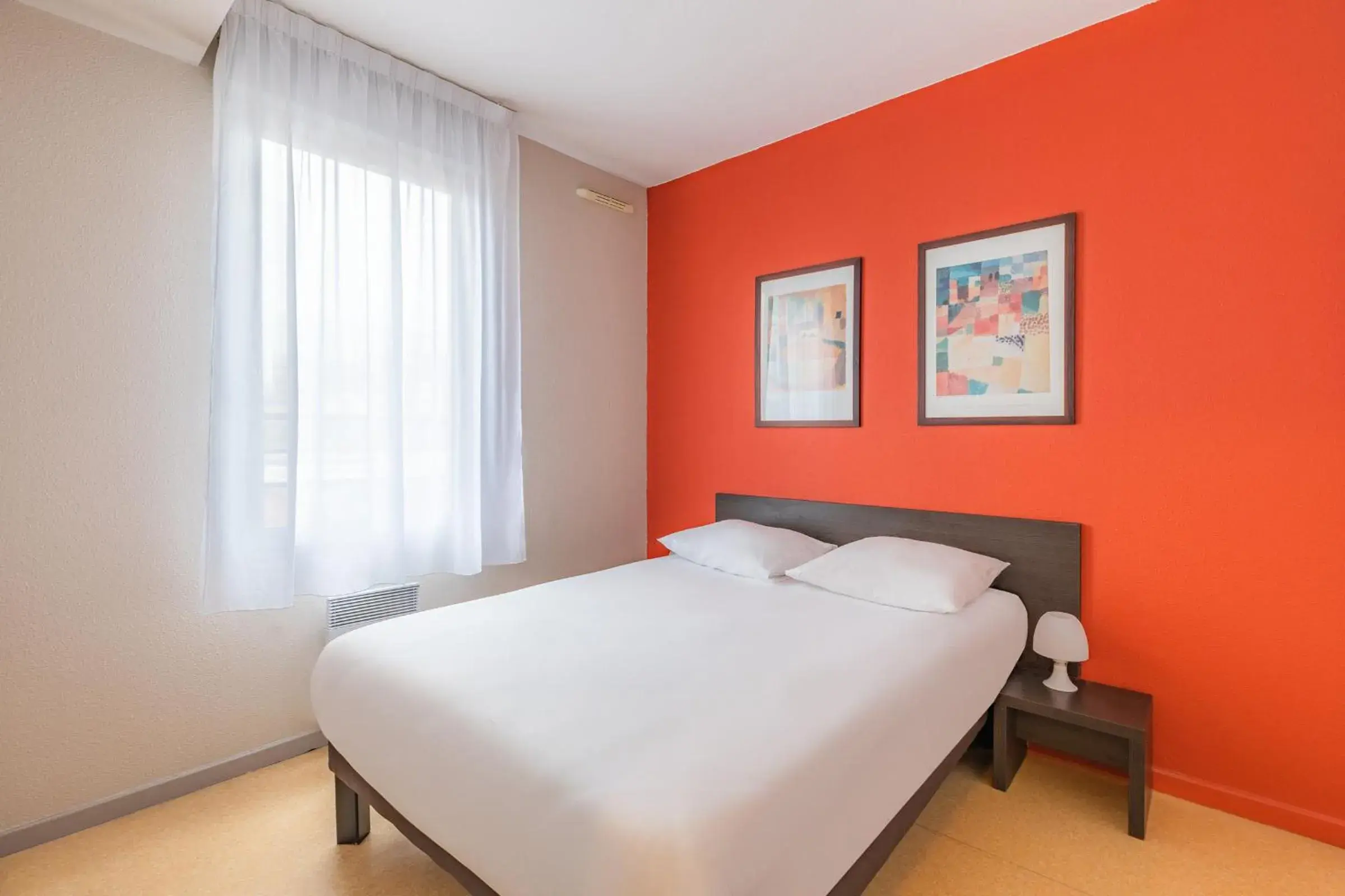 Bed in Appart'City Lyon Vaise St Cyr