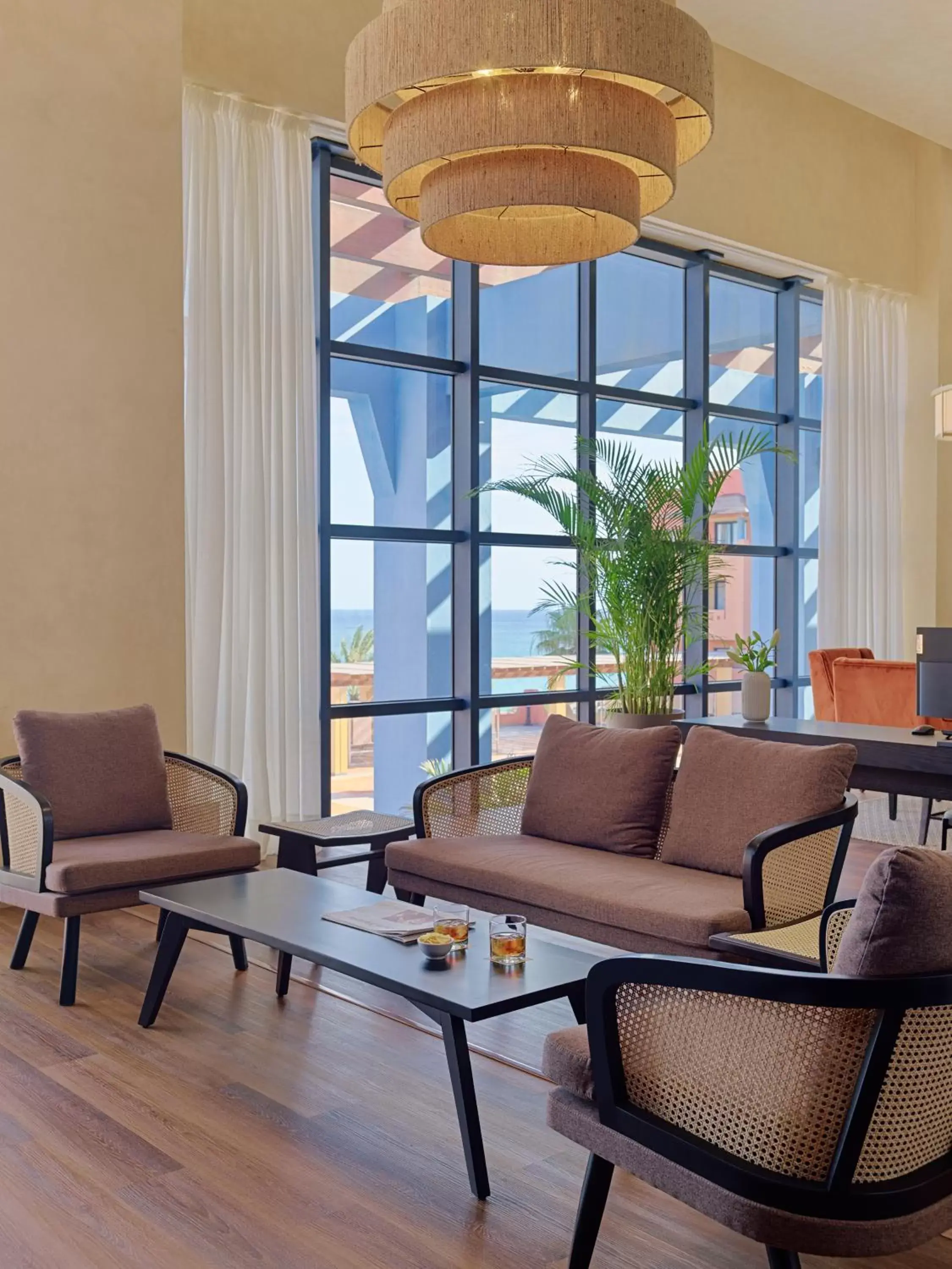 Lounge or bar in H10 Tindaya Lounge or bar in H10 Tindaya