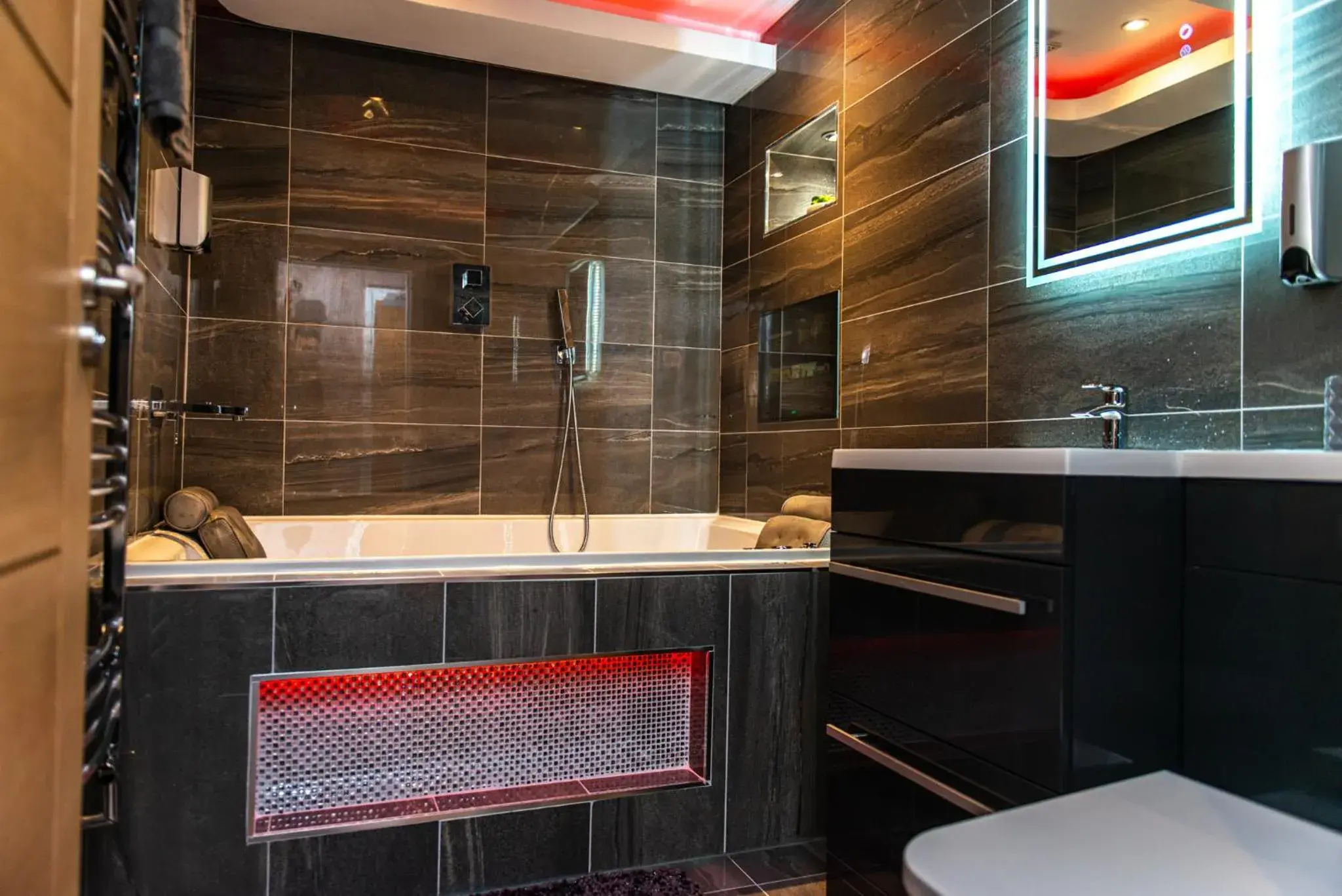 Bathroom in Optimal Apartments