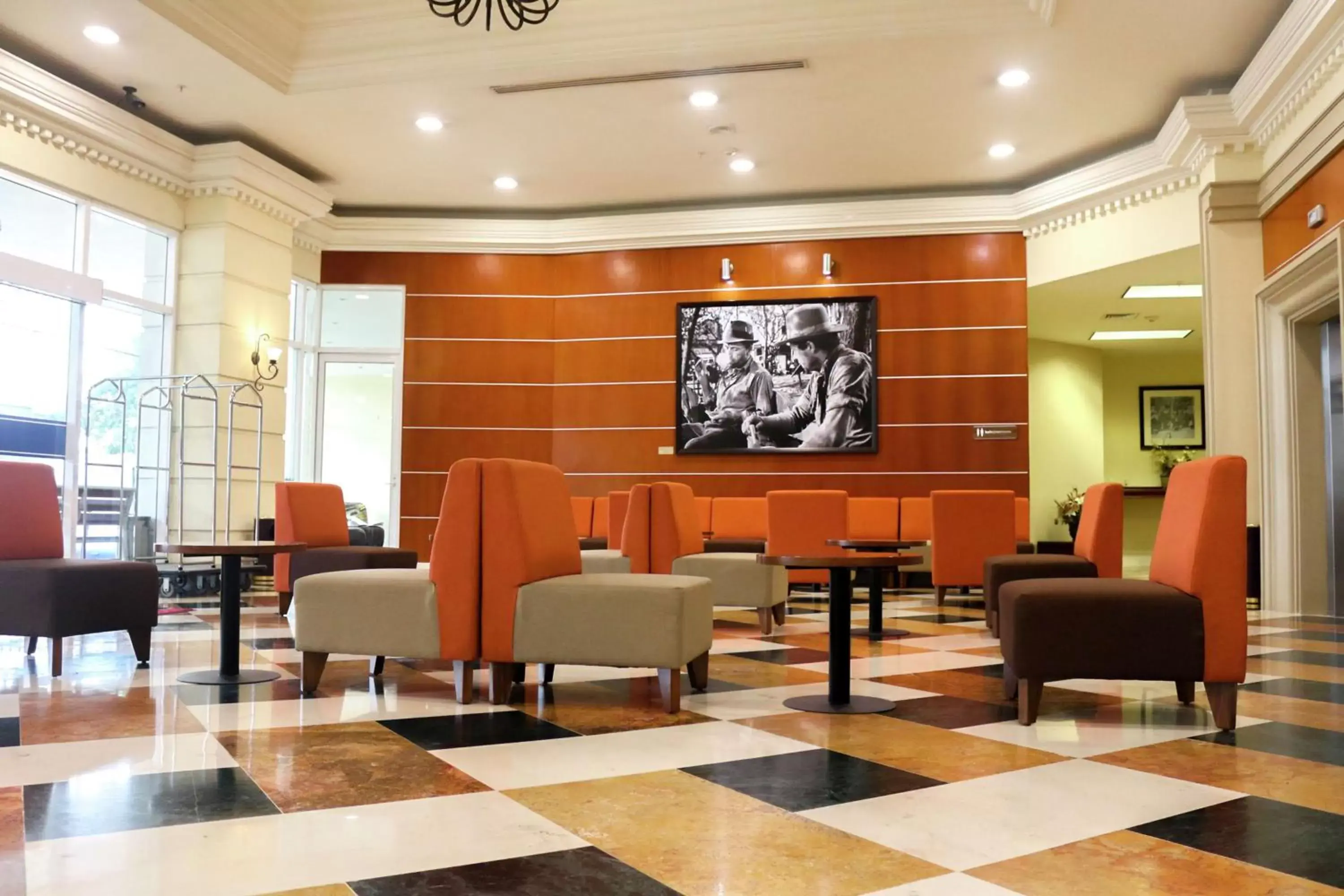 Lobby or reception, Lounge/Bar in Hampton Inn Tampico Zona Dorada