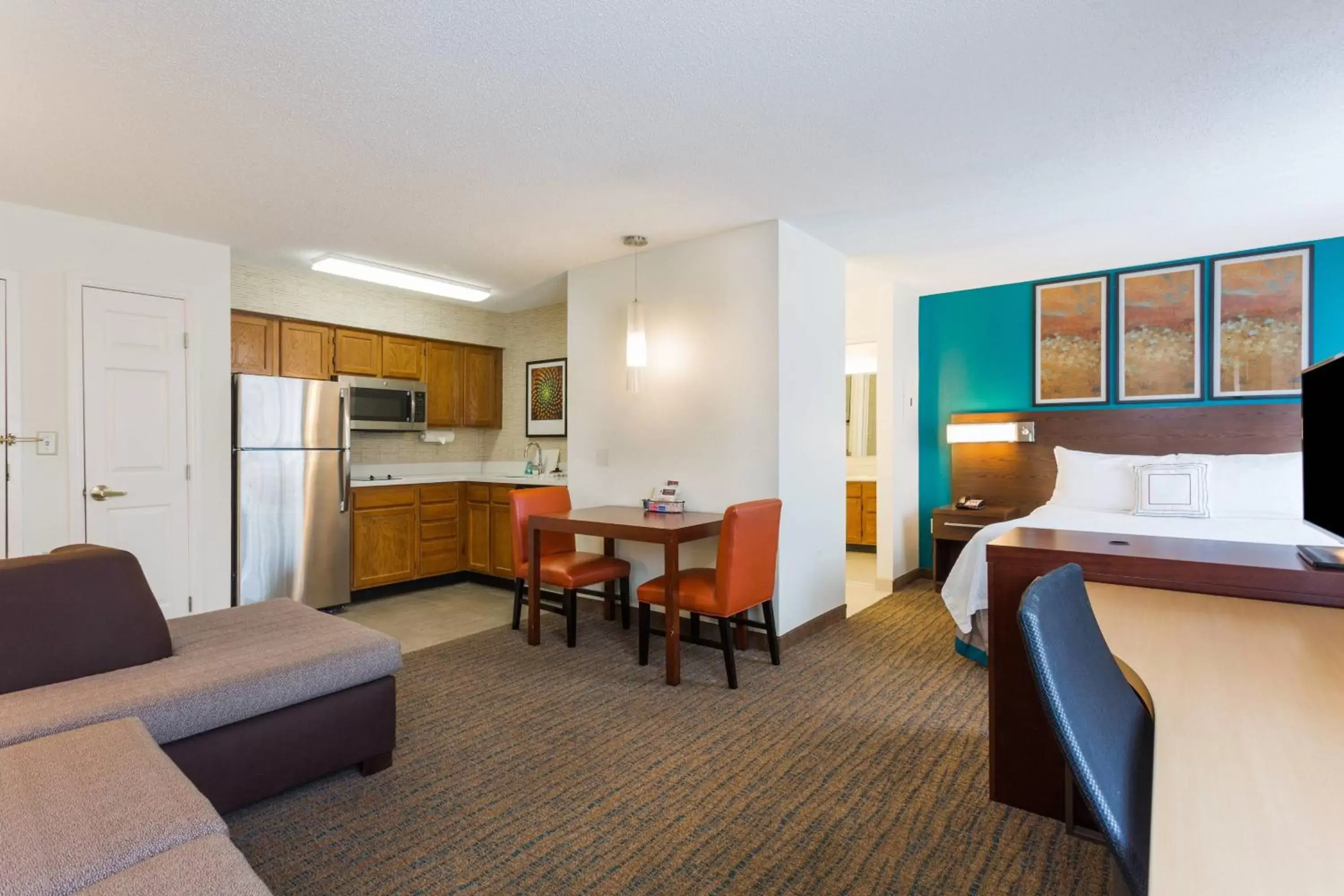 Photo of the whole room, Seating Area in Residence Inn by Marriott Rocky Mount