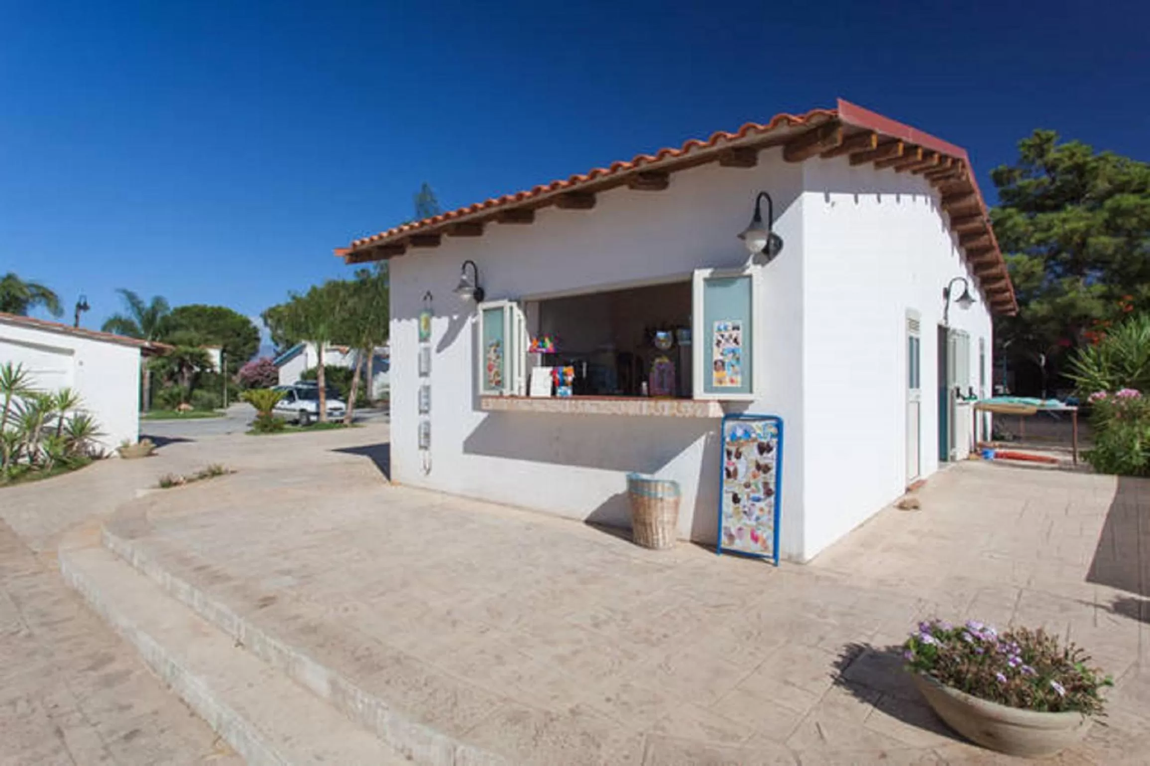 Lounge or bar in Petruso Resort