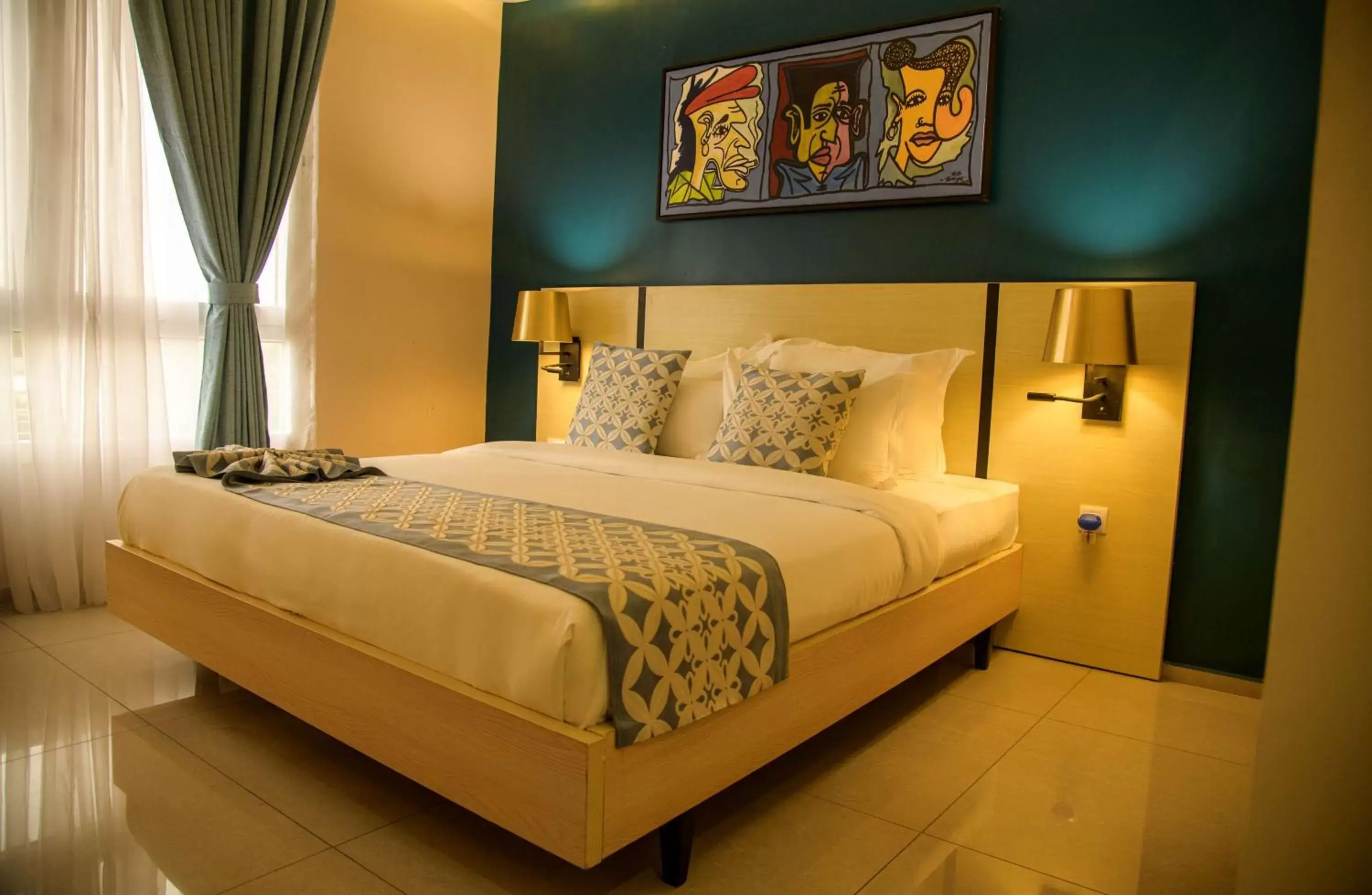 Pool view, Bed in Best Western Plus Soaho Douala Airport Pool view, Bed in Best Western Plus Soaho Douala Airport