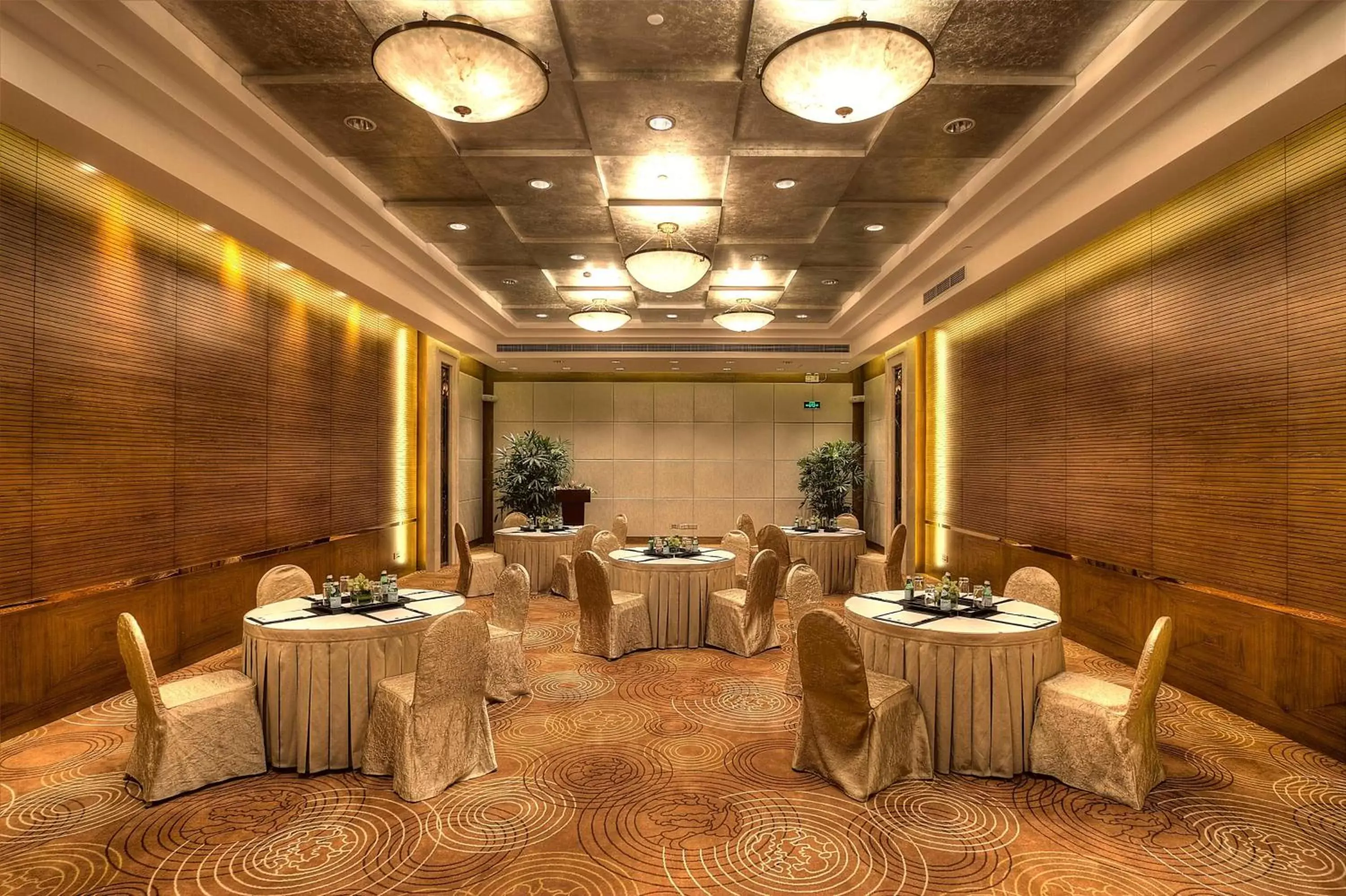 On site, Banquet Facilities in Radisson Collection Hotel, Xing Guo Shanghai