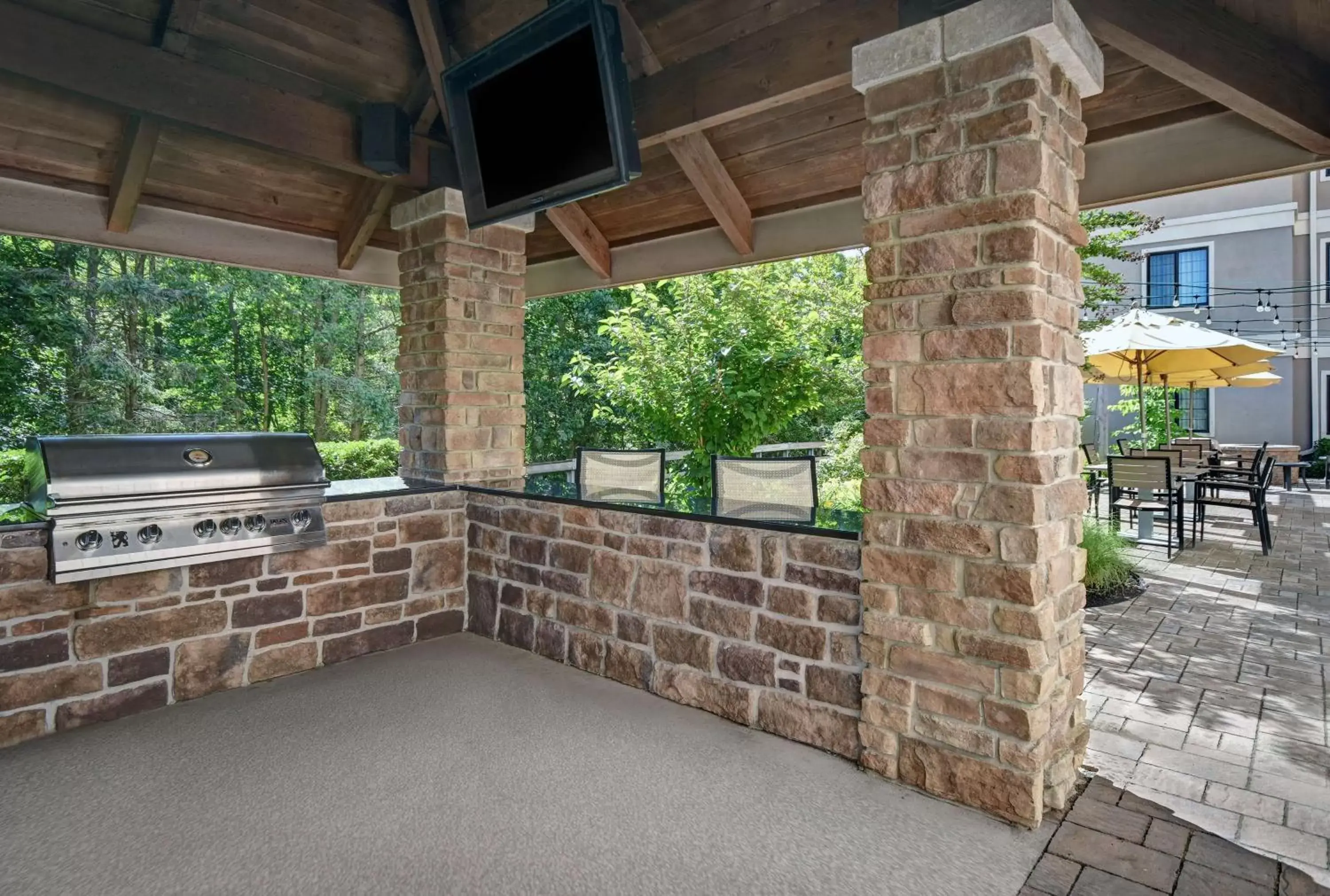 Property building, BBQ Facilities in Homewood Suites by Hilton Eatontown