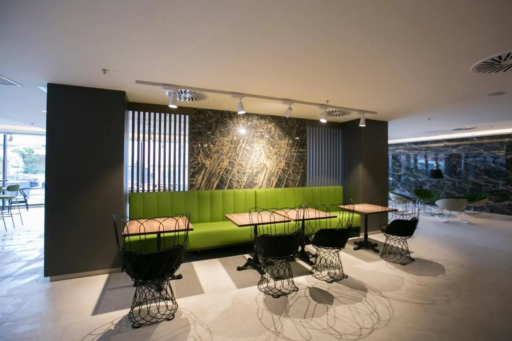 Property building in Senator Gandia Property building in Senator Gandia