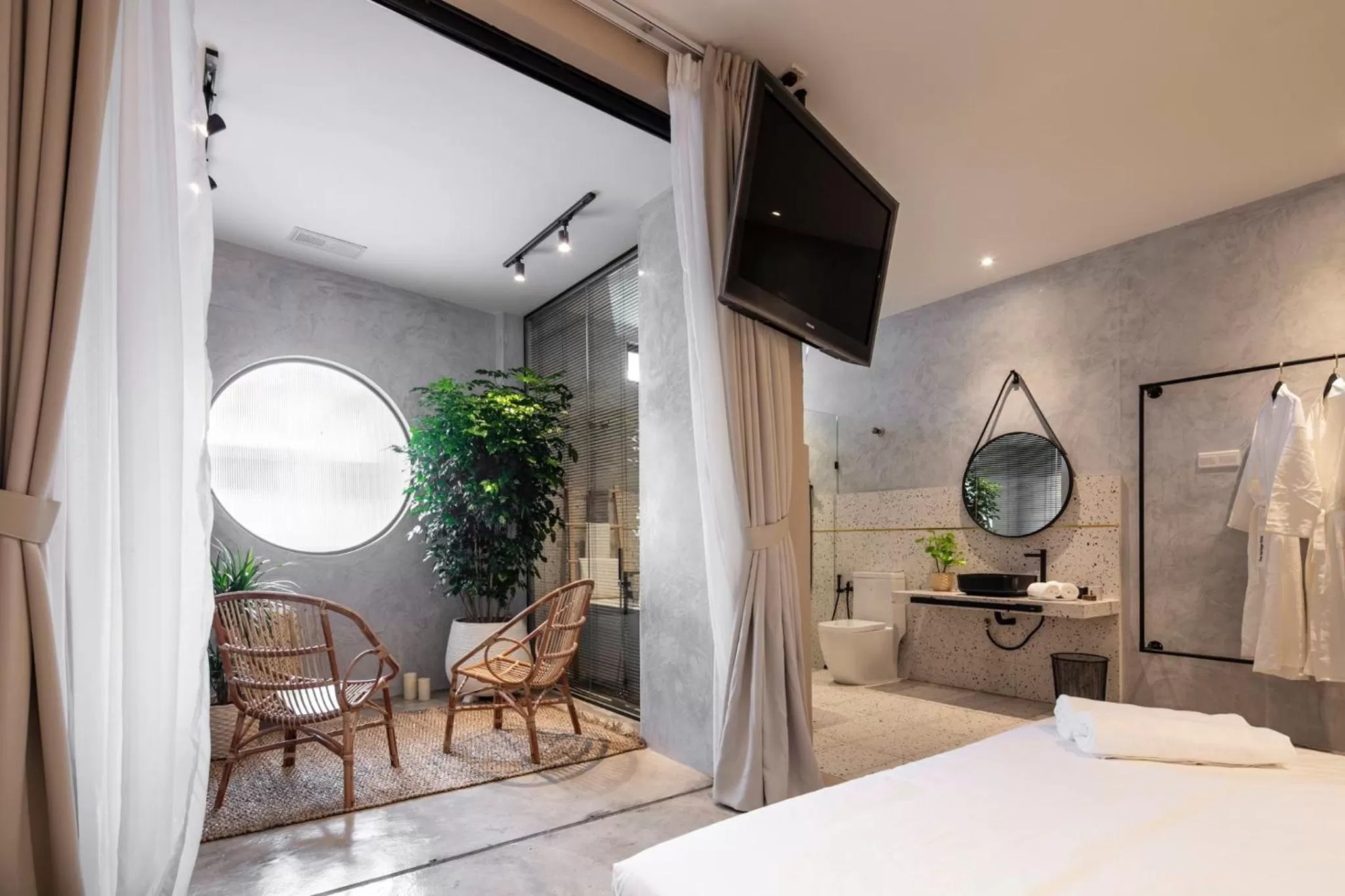 Bed in One Heritage Hotel