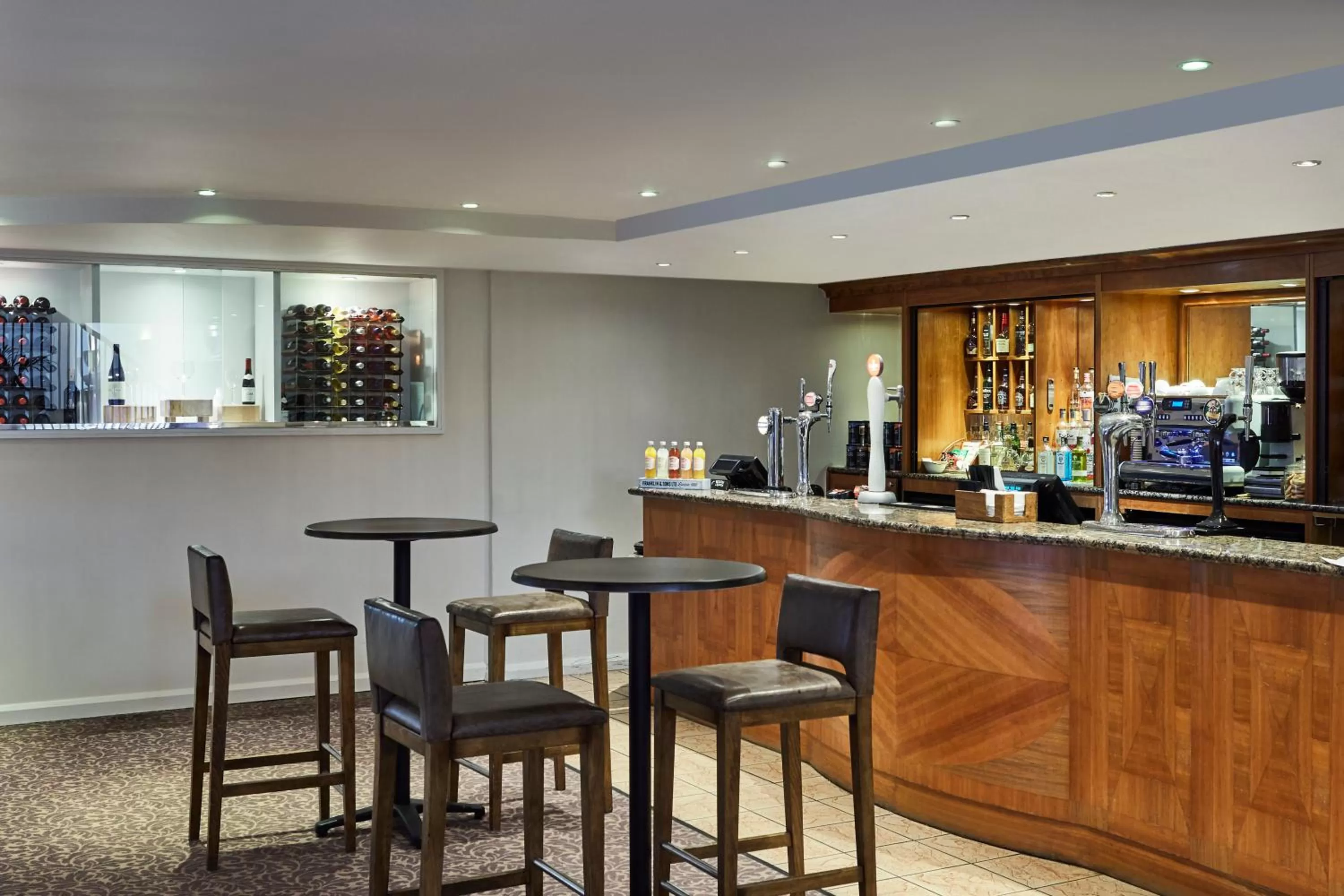 Lounge or bar in Mercure Sheffield Kenwood Hall & Spa