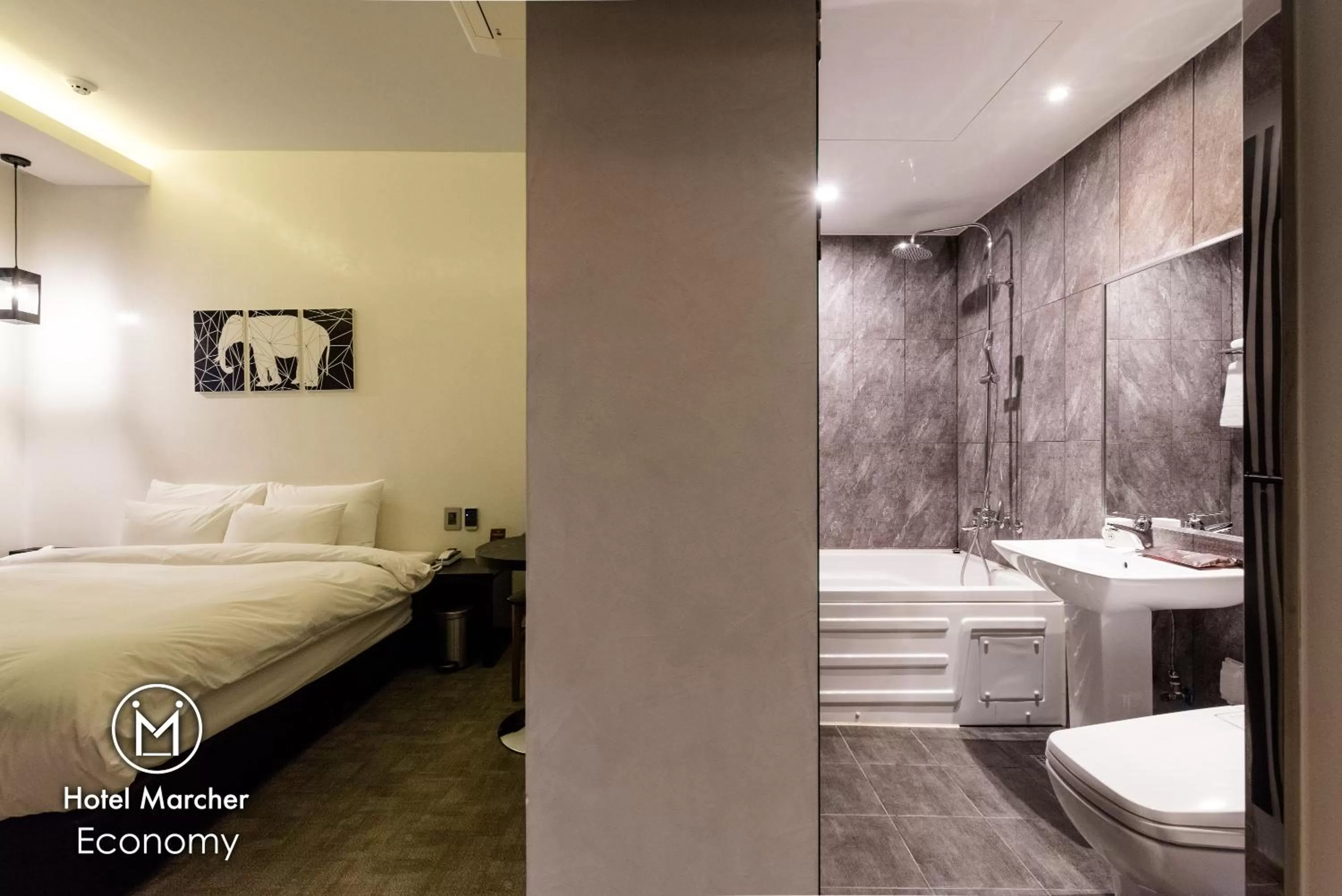 Bedroom, Bed in Hotel Marcher