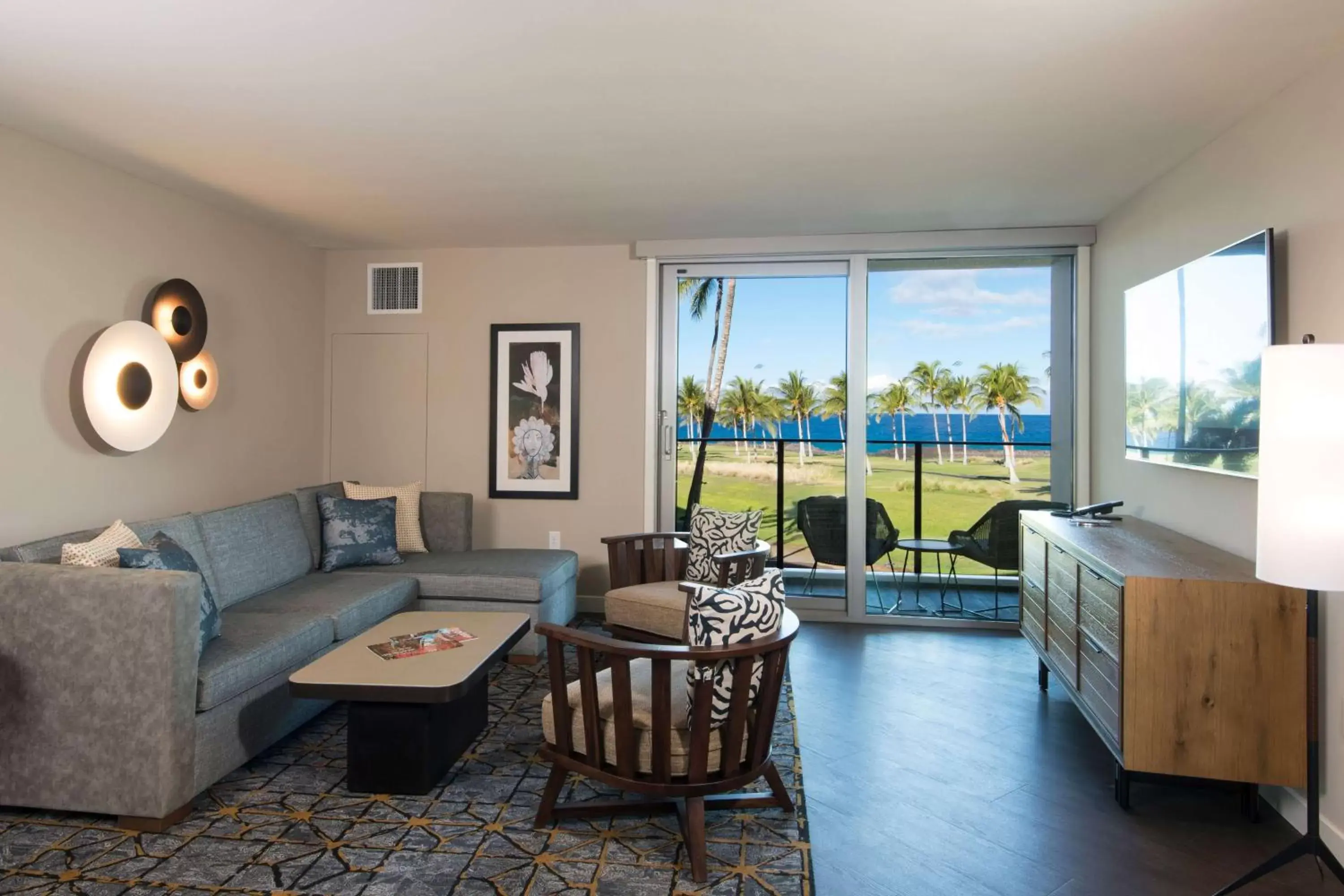 Living room, Seating Area in Hilton Grand Vacations Club Ocean Tower Waikoloa Village