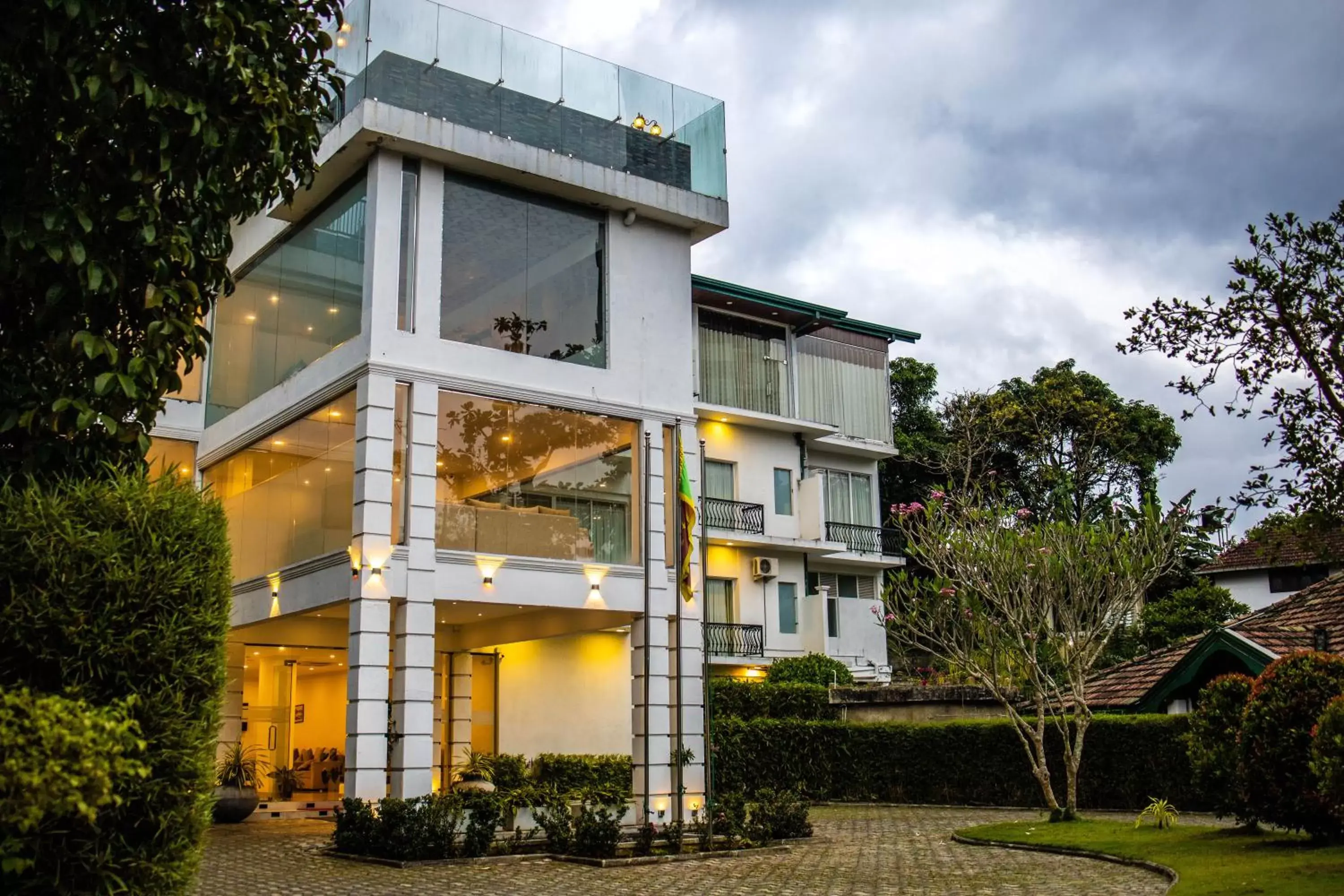 Property building in Hotel Ganthera Kandy Property building in Hotel Ganthera Kandy