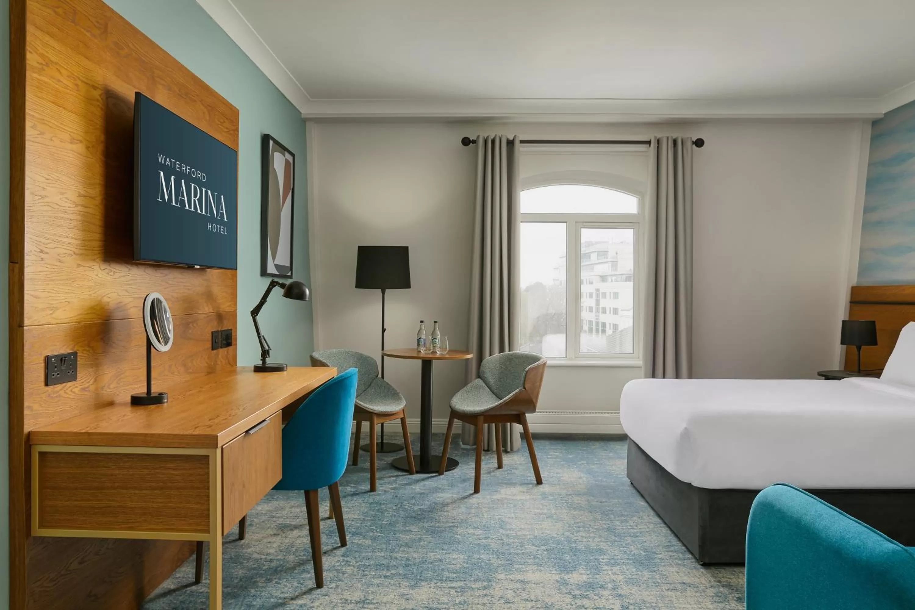 Bedroom, Bed in Waterford Marina Hotel