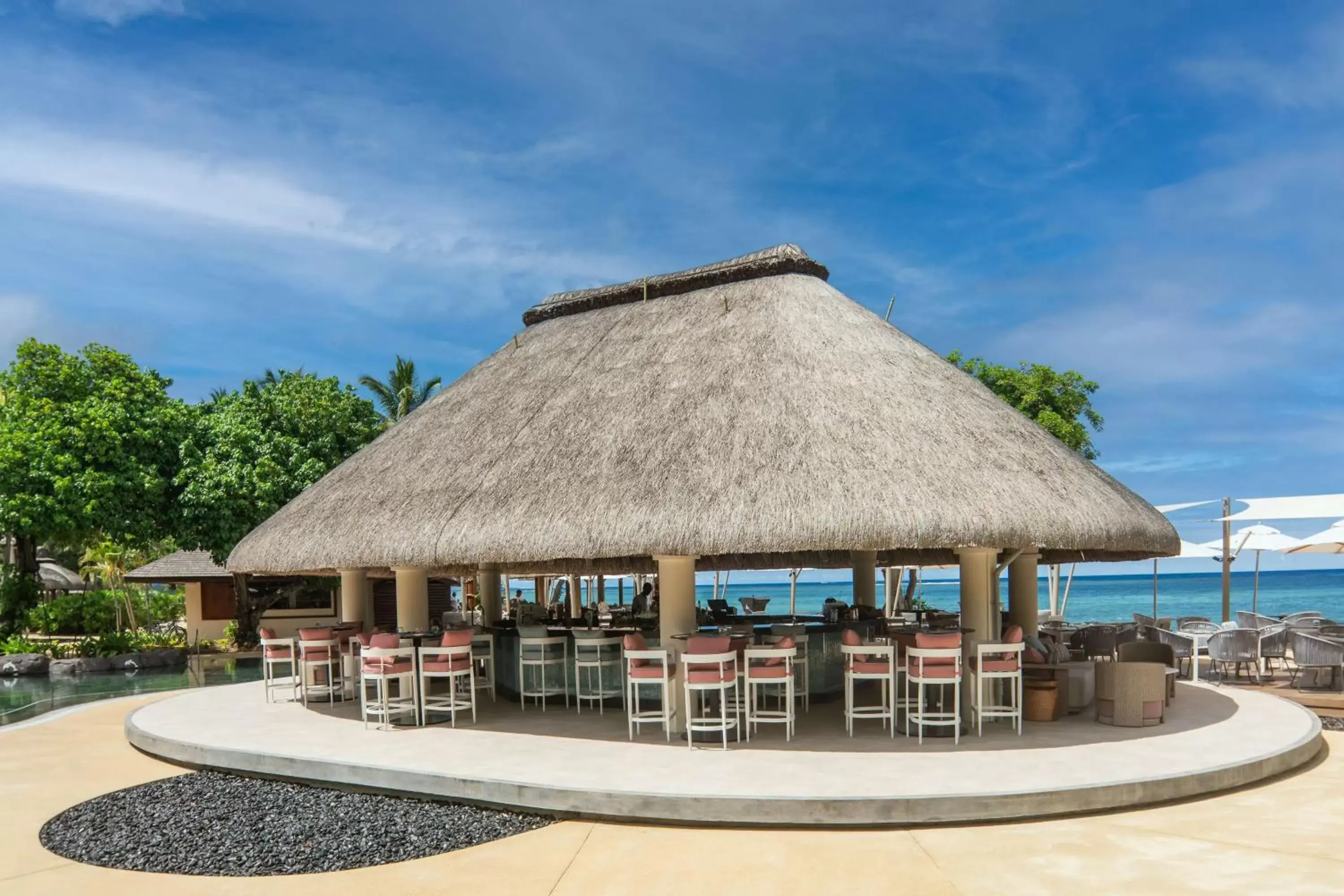 Lounge or bar in Hilton Mauritius Resort & Spa